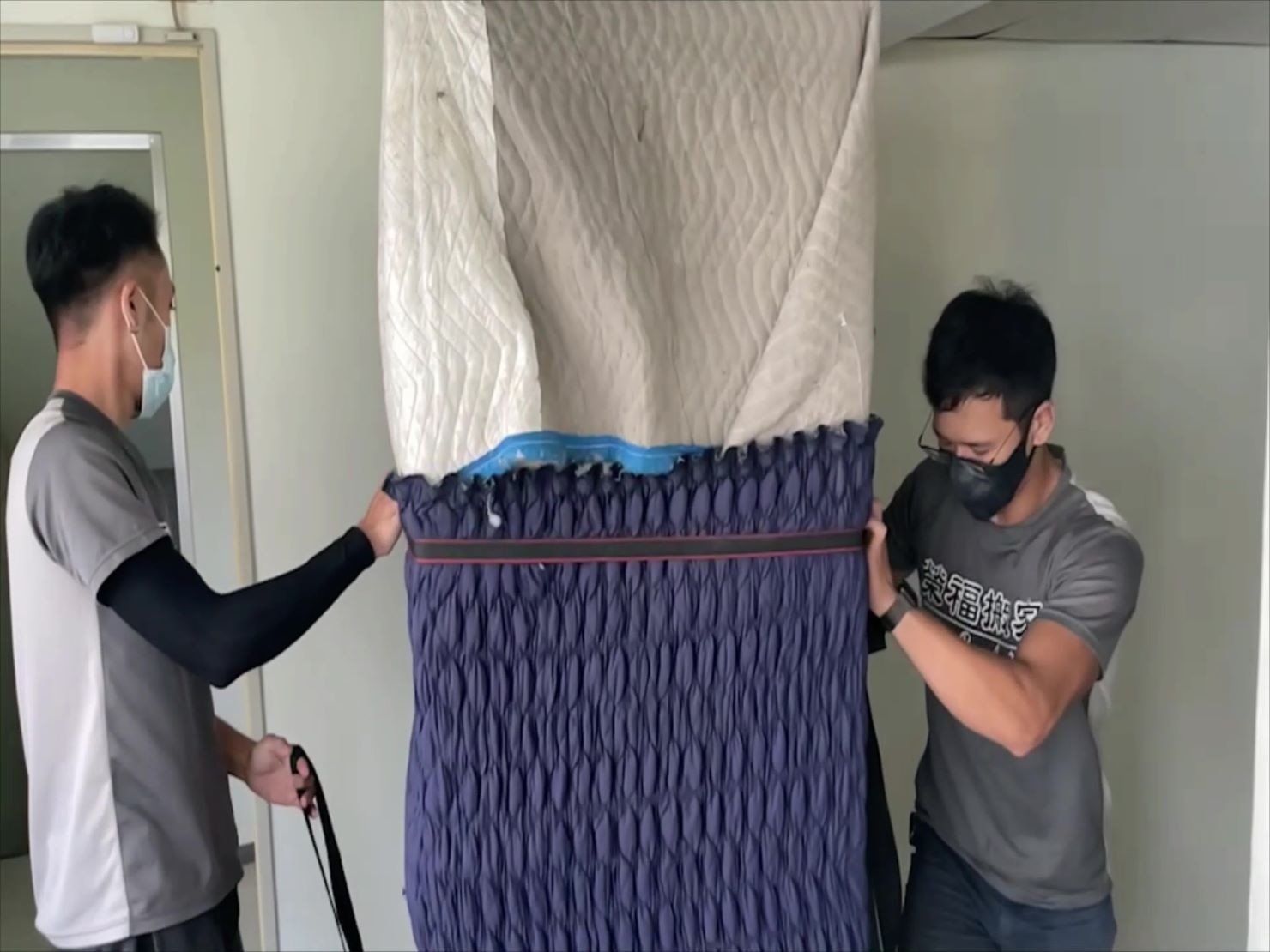 台北搬實驗室生醫設備∣南港搬實驗室生醫設備∣新北搬實驗室生醫設備∣雙北搬實驗室生醫設備∣汐止搬實驗室生醫設備∣中永和搬實驗室生醫設備∣板橋搬實驗室生醫設備∣五股搬實驗室生醫設備∣基隆搬實驗室生醫設備∣桃園搬實驗室生醫設備∣新竹搬實驗室生醫設備∣【榮福搬家】屬專業搬家細膩運唯一首選,累積20年各式各樣特殊儀器設備的搬運經驗,專業敏捷快速完成您的各項搬運任務。針對顧客都秉持以用心實在專業搬家技巧,搬家實在用心值得您的信賴與選擇。歡迎來電咨詢02-2651-2727,榮福搬家有專員立即為您服務。 台北搬實驗室生醫設備∣南港搬實驗室生醫設備∣新北搬實驗室生醫設備∣雙北搬實驗室生醫設備∣汐止搬實驗室生醫設備∣中永和搬實驗室生醫設備∣板橋搬實驗室生醫設備∣五股搬實驗室生醫設備∣基隆搬實驗室生醫設備∣桃園搬實驗室生醫設備∣新竹搬實驗室生醫設備∣【榮福搬家】屬專業搬家細膩運唯一首選,累積20年各式各樣特殊儀器設備的搬運經驗,專業敏捷快速完成您的各項搬運任務。針對顧客都秉持以用心實在專業搬家技巧,搬家實在用心值得您的信賴與選擇。歡迎來電咨詢02-2651-2727,榮福搬家有專員立即為您服務。