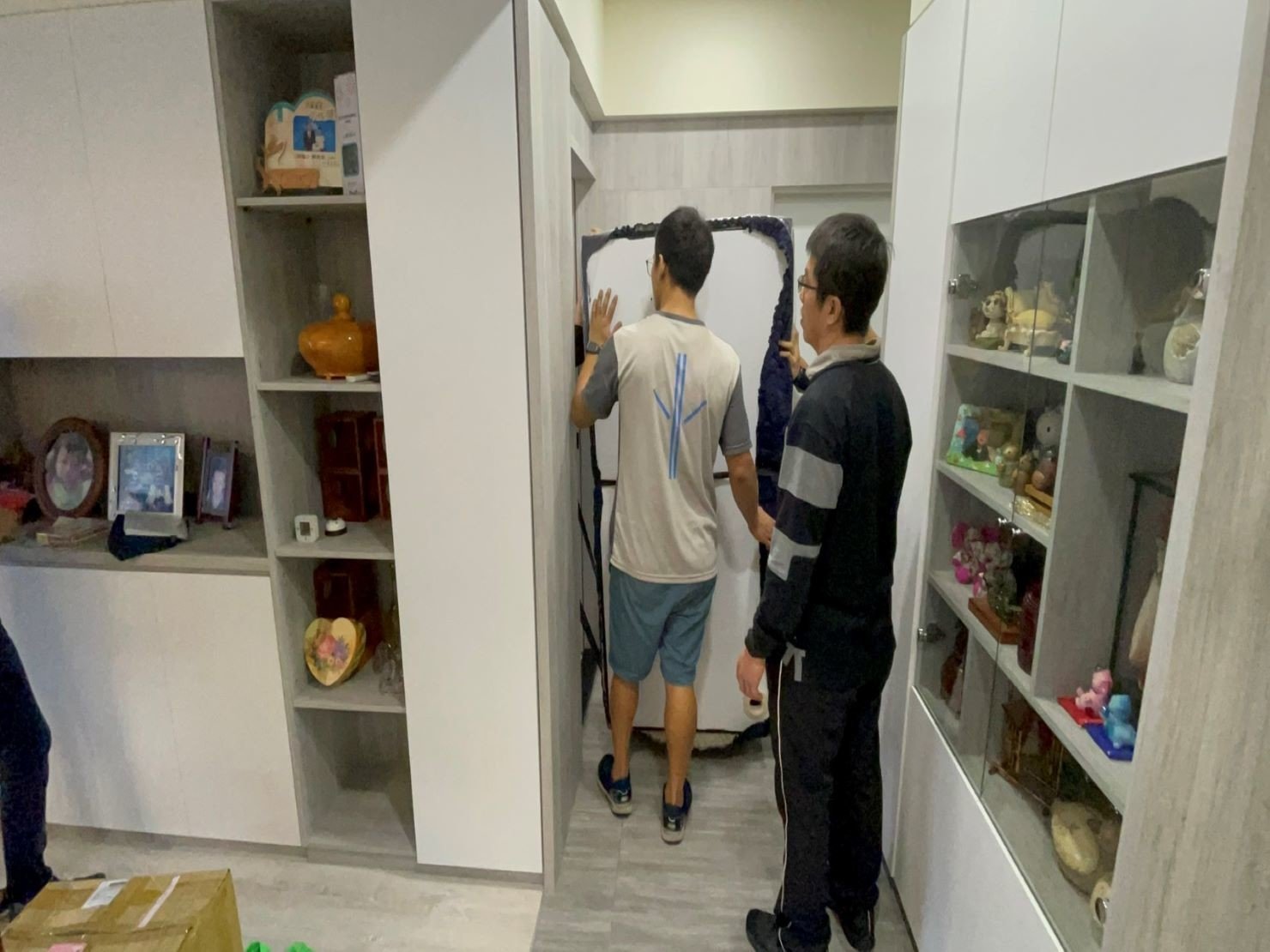搬家公司推薦、新北搬家推薦【榮福搬家公司】南港搬家、精搬魚缸、桃園搬家公司推薦、台北搬家公司推薦、廢棄家具處理、廢棄家具清運、家庭廢棄物清運、清運、搬家、家具垃圾清運、搬家具、冰箱搬運、基隆搬家、搬洗衣機、搬家電、床墊搬運、搬保險櫃、搬金庫、搬公司行號、跨縣市搬家、搬沙發、家庭搬家、搬家首選、搬鋼琴、搬工、搬運、搬家紙箱,針對顧客都秉持以用心實在專業搬家技巧,搬家實在用心值得您的信賴與選擇。歡迎來電咨詢02-2651-2727,榮福搬家有專員立即為您服務。 搬家公司推薦、新北搬家推薦【榮福搬家公司】南港搬家、精搬魚缸、桃園搬家公司推薦、台北搬家公司推薦、廢棄家具處理、廢棄家具清運、家庭廢棄物清運、清運、搬家、家具垃圾清運、搬家具、冰箱搬運、基隆搬家、搬洗衣機、搬家電、床墊搬運、搬保險櫃、搬金庫、搬公司行號、跨縣市搬家、搬沙發、家庭搬家、搬家首選、搬鋼琴、搬工、搬運、搬家紙箱,針對顧客都秉持以用心實在專業搬家技巧,搬家實在用心值得您的信賴與選擇。歡迎來電咨詢02-2651-2727,榮福搬家有專員立即為您服務。