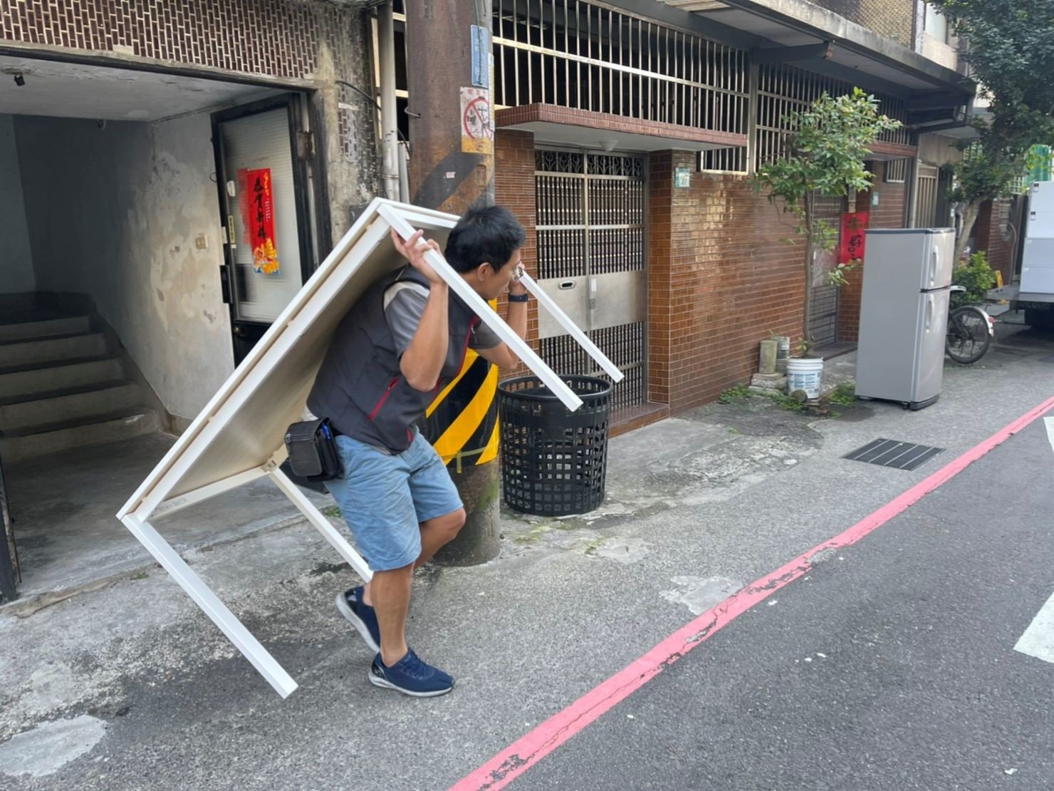 搬家公司推薦、新北搬家公司推薦【榮福搬家公司】南港搬家、桃園搬家公司推薦、台北搬家公司推薦、搬家具、冰箱搬運、基隆搬家、搬家電、床墊搬運、搬公司行號、金庫搬運、百貨公司進撤櫃、家庭搬家、精緻搬家、單件家具運送、鋼琴搬運、搬洗衣機、搬工計時、搬工服務、人力搬運、搬運、跨縣市搬家、搬家基本配備、搬家常見問題,針對顧客都秉持以用心實在專業搬家技巧,搬家實在用心值得您的信賴與選擇。歡迎來電咨詢02-2651-2727,榮福搬家有專員立即為您服務。 搬家公司推薦、新北搬家公司推薦【榮福搬家公司】南港搬家、桃園搬家公司推薦、台北搬家公司推薦、搬家具、冰箱搬運、基隆搬家、搬家電、床墊搬運、搬公司行號、金庫搬運、百貨公司進撤櫃、家庭搬家、精緻搬家、單件家具運送、鋼琴搬運、搬洗衣機、搬工計時、搬工服務、人力搬運、搬運、跨縣市搬家、搬家基本配備、搬家常見問題,針對顧客都秉持以用心實在專業搬家技巧,搬家實在用心值得您的信賴與選擇。歡迎來電咨詢02-2651-2727,榮福搬家有專員立即為您服務。