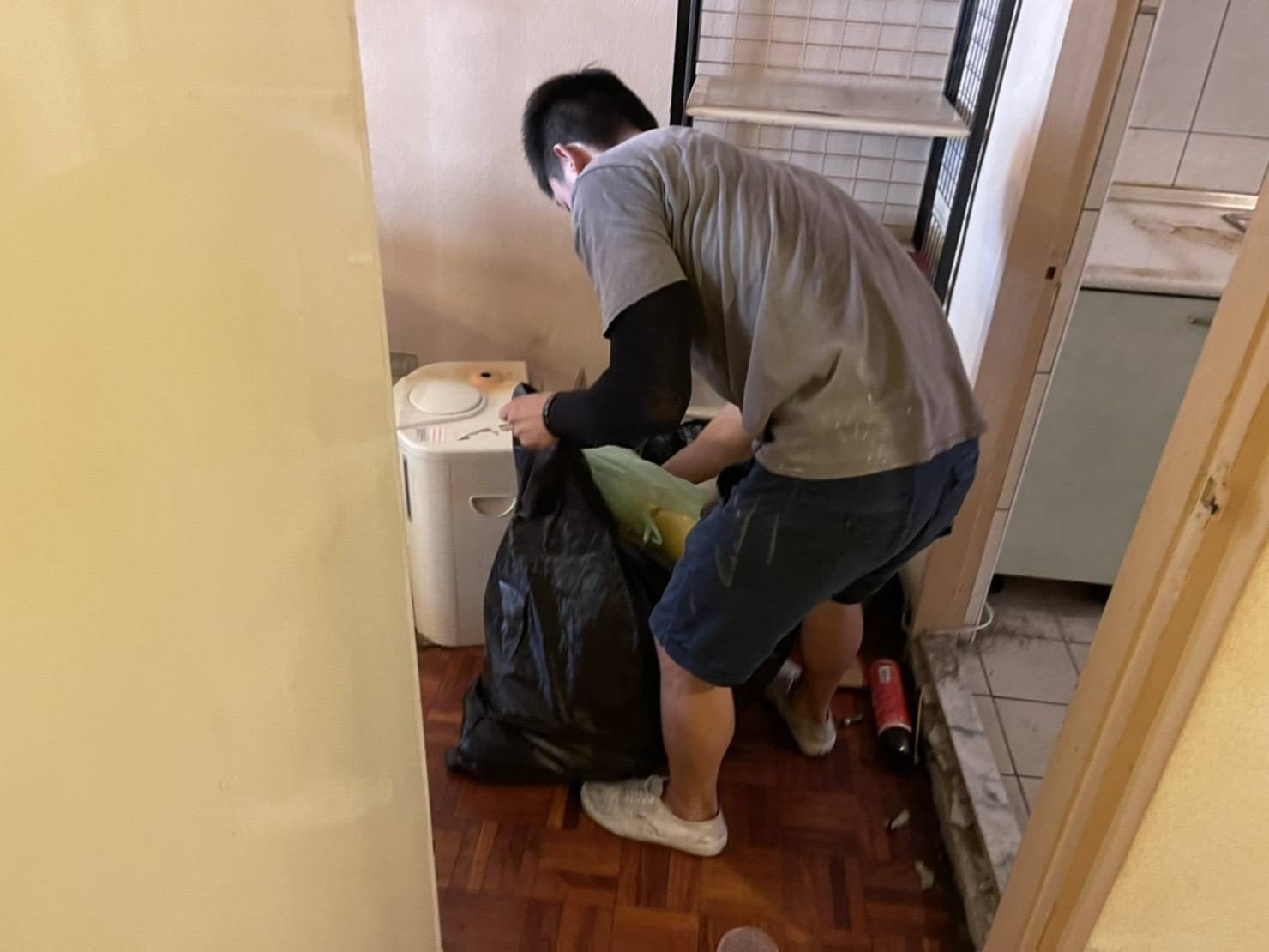 搬家公司推薦、新北搬家推薦【榮福搬家公司】南港搬家、桃園搬家推薦、家庭搬家、搬垃圾處理、搬公司行號、台北搬家推薦、搬鋼琴、搬工、搬家具、搬冰箱、搬床組、搬大型家具、搬家電、搬沙發、搬衣櫃、廢棄物處理、搬運廢棄物、廢棄物清運、家具垃圾處理,針對顧客都秉持以用心實在專業搬家技巧,搬家實在用心值得您的信賴與選擇。歡迎來電咨詢02-2651-2727,榮福搬家有專員立即為您服務。 搬家公司推薦、新北搬家推薦【榮福搬家公司】南港搬家、桃園搬家推薦、家庭搬家、搬垃圾處理、搬公司行號、台北搬家推薦、搬鋼琴、搬工、搬家具、搬冰箱、搬床組、搬大型家具、搬家電、搬沙發、搬衣櫃、廢棄物處理、搬運廢棄物、廢棄物清運、家具垃圾處理,針對顧客都秉持以用心實在專業搬家技巧,搬家實在用心值得您的信賴與選擇。歡迎來電咨詢02-2651-2727,榮福搬家有專員立即為您服務。