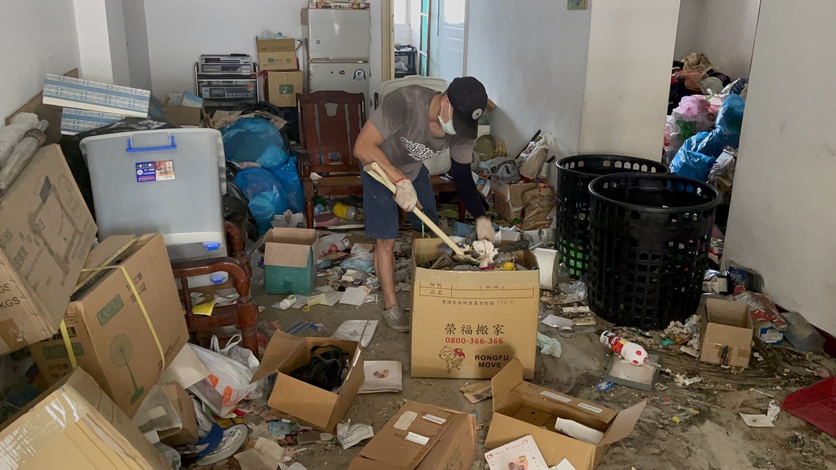 新北市垃圾清運、台北市垃圾清運、不要的家具怎麼辦、搬家公司推薦、新北搬家公司推薦【榮福搬家公司】南港搬家、桃園搬家公司推薦、桃園大型垃圾、台北搬家公司推薦、搬垃圾處理、家庭廢棄物清運、廢棄物處理、搬運廢棄物、家具垃圾處理、清運、搬家具、冰箱搬運、基隆搬家、大型家電回收清運、床墊搬運、搬衣櫃、大型家具丟棄、大型家具清運、搬公司行號、家庭垃圾清運公司、清垃圾、廢棄家具處理、廢棄家具清運、垃圾清運費用、搬家車,針對顧客都秉持以用心實在專業搬家技巧,搬家實在用心值得您的信賴與選擇。歡迎來電咨詢02-2651-2727,榮福搬家有專員立即為您服務。 新北市垃圾清運、台北市垃圾清運、不要的家具怎麼辦、搬家公司推薦、新北搬家公司推薦【榮福搬家公司】南港搬家、桃園搬家公司推薦、桃園大型垃圾、台北搬家公司推薦、搬垃圾處理、家庭廢棄物清運、廢棄物處理、搬運廢棄物、家具垃圾處理、清運、搬家具、冰箱搬運、基隆搬家、大型家電回收清運、床墊搬運、搬衣櫃、大型家具丟棄、大型家具清運、搬公司行號、家庭垃圾清運公司、清垃圾、廢棄家具處理、廢棄家具清運、垃圾清運費用、搬家車,針對顧客都秉持以用心實在專業搬家技巧,搬家實在用心值得您的信賴與選擇。歡迎來電咨詢02-2651-2727,榮福搬家有專員立即為您服務。