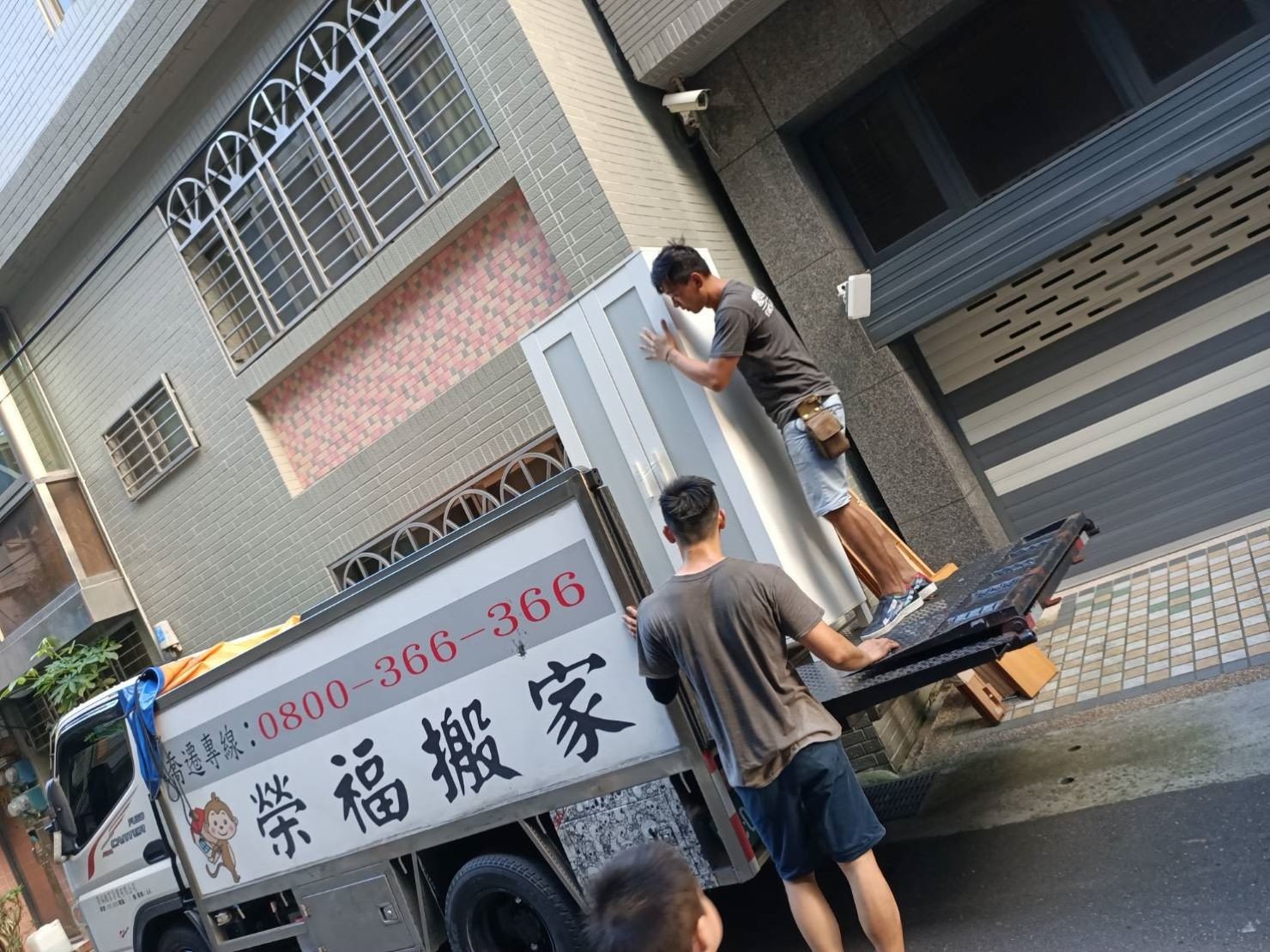 台北搬家【榮福搬家】搬家推薦給您最優質、最安全的搬遷服務:圓滿達成顧客搬遷服務 台北搬家【榮福搬家】搬家推薦給您最優質、最安全的搬遷服務:圓滿達成顧客搬遷服務