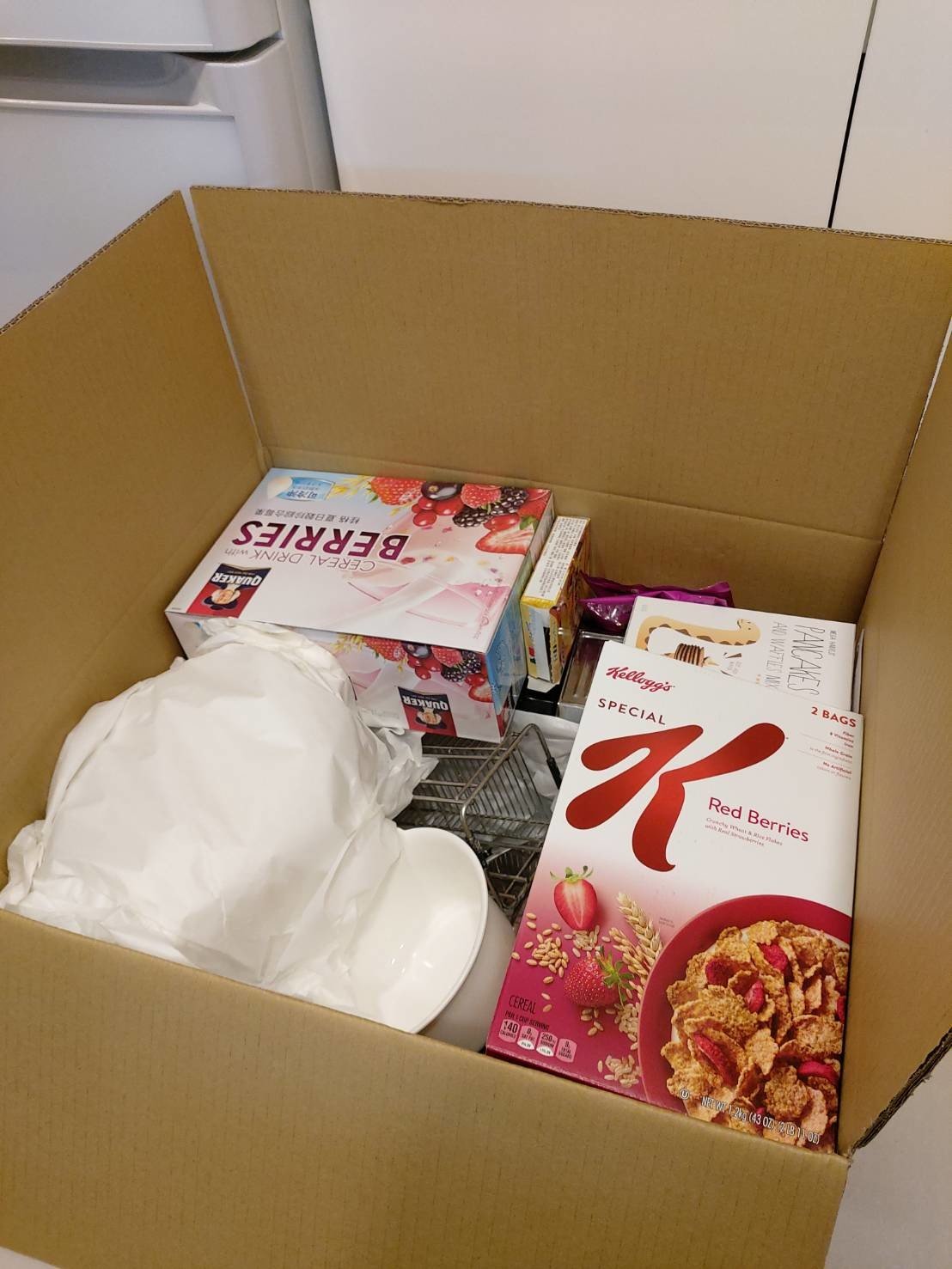 專人打包、搬家公司推薦、新北搬家公司推薦【榮福搬家公司】基隆搬家、南港搬家、桃園搬家公司推薦、家庭搬家、精緻搬家、精緻包裝、打包裝箱、跨縣市搬家、搬工計時、廚房家電包裝、廚房碗盤、人工搬運、搬家具、白土報紙、搬家首選、搬家紙箱、氣泡捲、膠膜、黃色透明膠帶、大型家具搬運、台北搬家公司推薦:大台北搬家,精緻包裝搬運「細膩包裝、專業搬運、用心服務、以客為尊」是榮福搬家公司的宗旨與精神。歡迎立即來電02-2651-2727專人服務。 專人打包、搬家公司推薦、新北搬家公司推薦【榮福搬家公司】基隆搬家、南港搬家、桃園搬家公司推薦、家庭搬家、精緻搬家、精緻包裝、打包裝箱、跨縣市搬家、搬工計時、廚房家電包裝、廚房碗盤、人工搬運、搬家具、白土報紙、搬家首選、搬家紙箱、氣泡捲、膠膜、黃色透明膠帶、大型家具搬運、台北搬家公司推薦:大台北搬家,精緻包裝搬運「細膩包裝、專業搬運、用心服務、以客為尊」是榮福搬家公司的宗旨與精神。歡迎立即來電02-2651-2727專人服務。