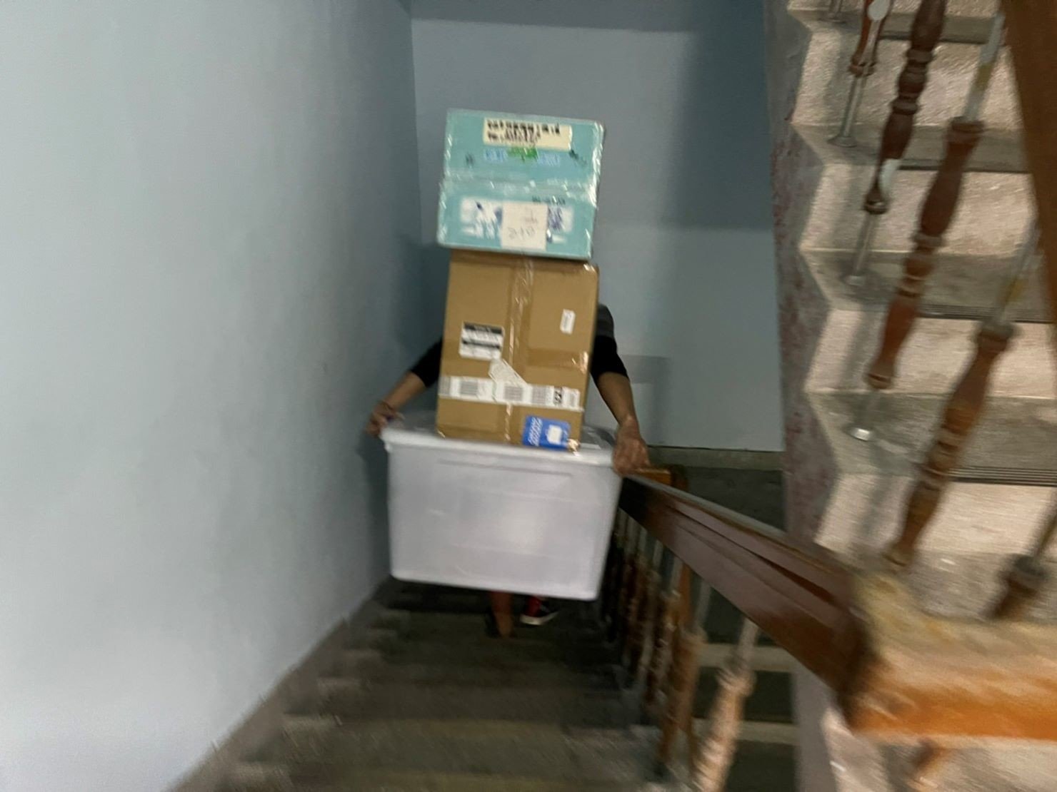 搬家公司推薦、新北搬家推薦【榮福搬家公司】南港搬家、桃園搬家公司推薦、台北搬家公司推薦、搬家具、冰箱搬運、基隆搬家、搬家電、床墊搬運、搬公司行號、家庭搬家、搬鋼琴、搬工、搬運、搬家紙箱、跨縣市搬家、家具搬運、搬冰箱、搬床墊、搬家車、搬家、搬家估價、搬家首選、搬遷,針對顧客都秉持以用心實在專業搬家技巧,搬家實在用心值得您的信賴與選擇。歡迎來電咨詢02-2651-2727,榮福搬家有專員立即為您服務。 搬家公司推薦、新北搬家推薦【榮福搬家公司】南港搬家、桃園搬家公司推薦、台北搬家公司推薦、搬家具、冰箱搬運、基隆搬家、搬家電、床墊搬運、搬公司行號、家庭搬家、搬鋼琴、搬工、搬運、搬家紙箱、跨縣市搬家、家具搬運、搬冰箱、搬床墊、搬家車、搬家、搬家估價、搬家首選、搬遷,針對顧客都秉持以用心實在專業搬家技巧,搬家實在用心值得您的信賴與選擇。歡迎來電咨詢02-2651-2727,榮福搬家有專員立即為您服務。
