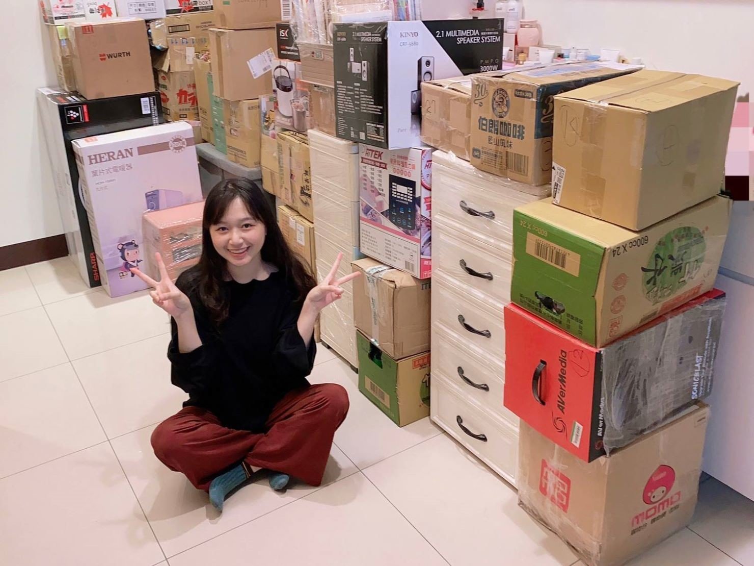 搬家公司推薦、新北搬家推薦【榮福搬家公司】南港搬家、桃園搬家公司推薦、家庭搬家、搬公司行號、家庭搬家、搬鋼琴、搬工,針對顧客都秉持以用心實在專業搬家技巧,搬家實在用心值得您的信賴與選擇。歡迎來電咨詢02-2651-2727,榮福搬家有專員立即為您服務。 搬家公司推薦、新北搬家推薦【榮福搬家公司】南港搬家、桃園搬家公司推薦、家庭搬家、搬公司行號、家庭搬家、搬鋼琴、搬工,針對顧客都秉持以用心實在專業搬家技巧,搬家實在用心值得您的信賴與選擇。歡迎來電咨詢02-2651-2727,榮福搬家有專員立即為您服務。