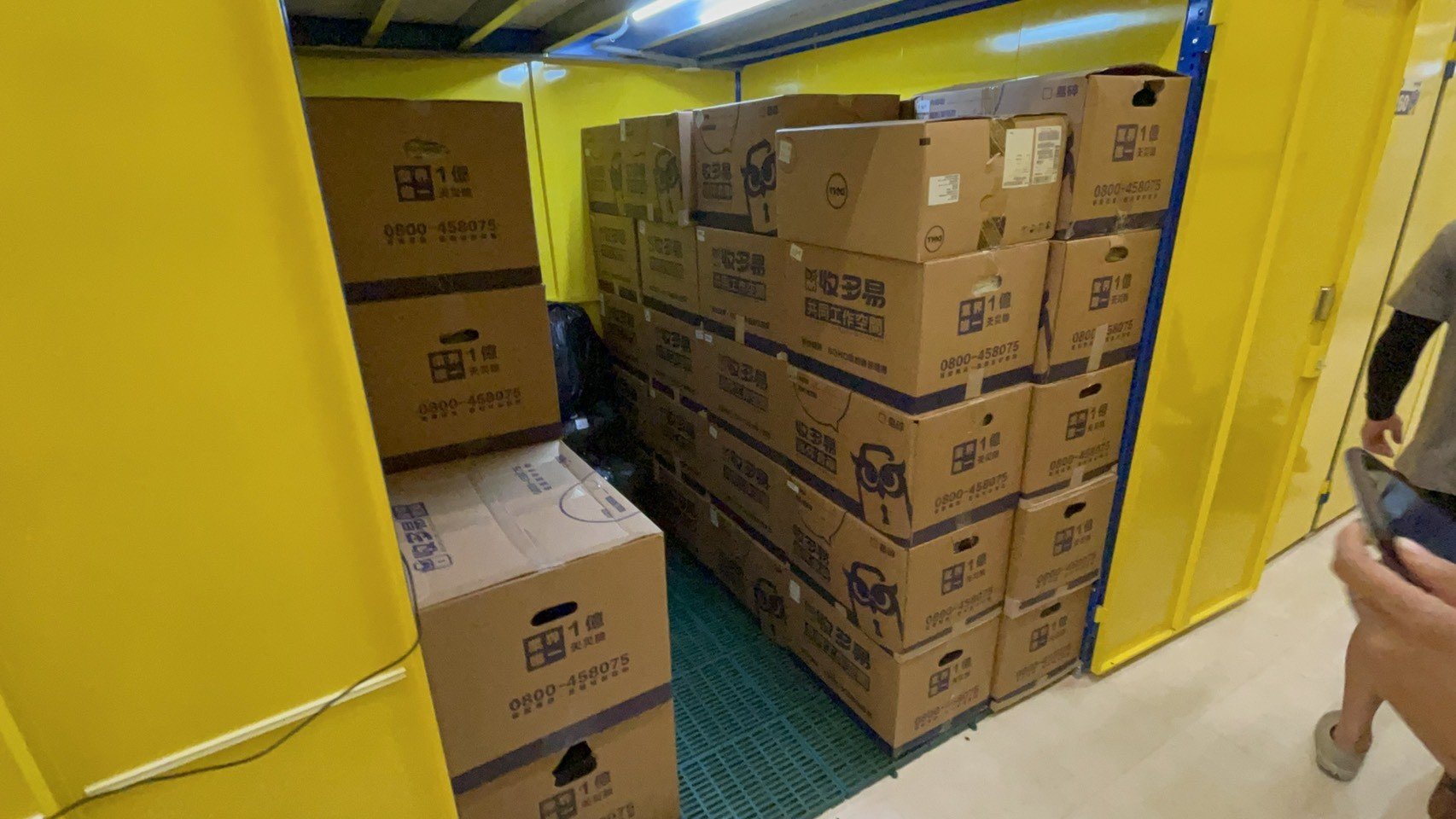搬家公司推薦、台北搬家推薦【榮福搬家公司】個人倉儲搬運、南港搬家、基隆搬家、桃園搬家公司推薦、新北搬家公司推薦、百貨公司進撤櫃、專櫃進撤櫃、企業搬運服務、搬公司行號、廠房遷移、公司行號搬遷、政府機關搬遷、百貨專櫃遷移、學校單位搬遷、精緻包裝、家庭搬家、搬家紙箱、搬工計時、搬工服務、人力搬運、搬家車,針對顧客都秉持以用心實在專業搬家技巧,搬家實在用心值得您的信賴與選擇。歡迎來電咨詢02-2651-2727,榮福搬家有專員立即為您服務。 搬家公司推薦、台北搬家推薦【榮福搬家公司】個人倉儲搬運、南港搬家、基隆搬家、桃園搬家公司推薦、新北搬家公司推薦、百貨公司進撤櫃、專櫃進撤櫃、企業搬運服務、搬公司行號、廠房遷移、公司行號搬遷、政府機關搬遷、百貨專櫃遷移、學校單位搬遷、精緻包裝、家庭搬家、搬家紙箱、搬工計時、搬工服務、人力搬運、搬家車,針對顧客都秉持以用心實在專業搬家技巧,搬家實在用心值得您的信賴與選擇。歡迎來電咨詢02-2651-2727,榮福搬家有專員立即為您服務。