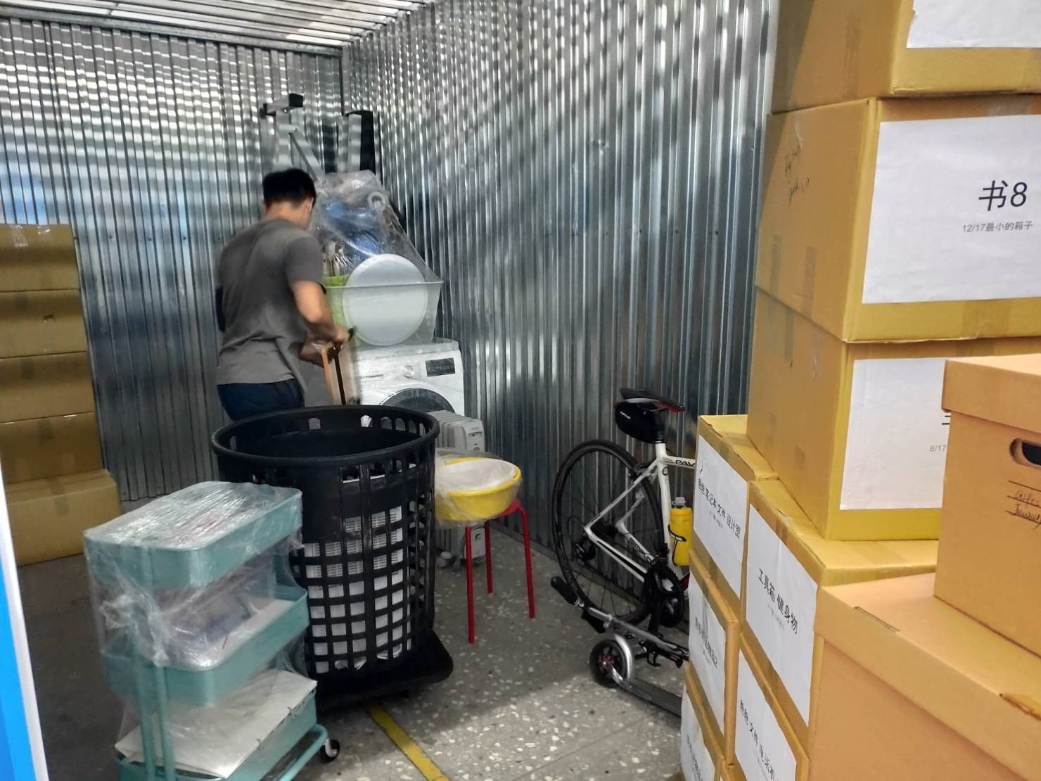 搬家公司推薦【榮福搬家貨運有限公司】搬家口碑第一、台北搬家:將家電物件按顧客需求擺放到指定位置上。 搬家公司推薦【榮福搬家貨運有限公司】搬家口碑第一、台北搬家:將家電物件按顧客需求擺放到指定位置上。
