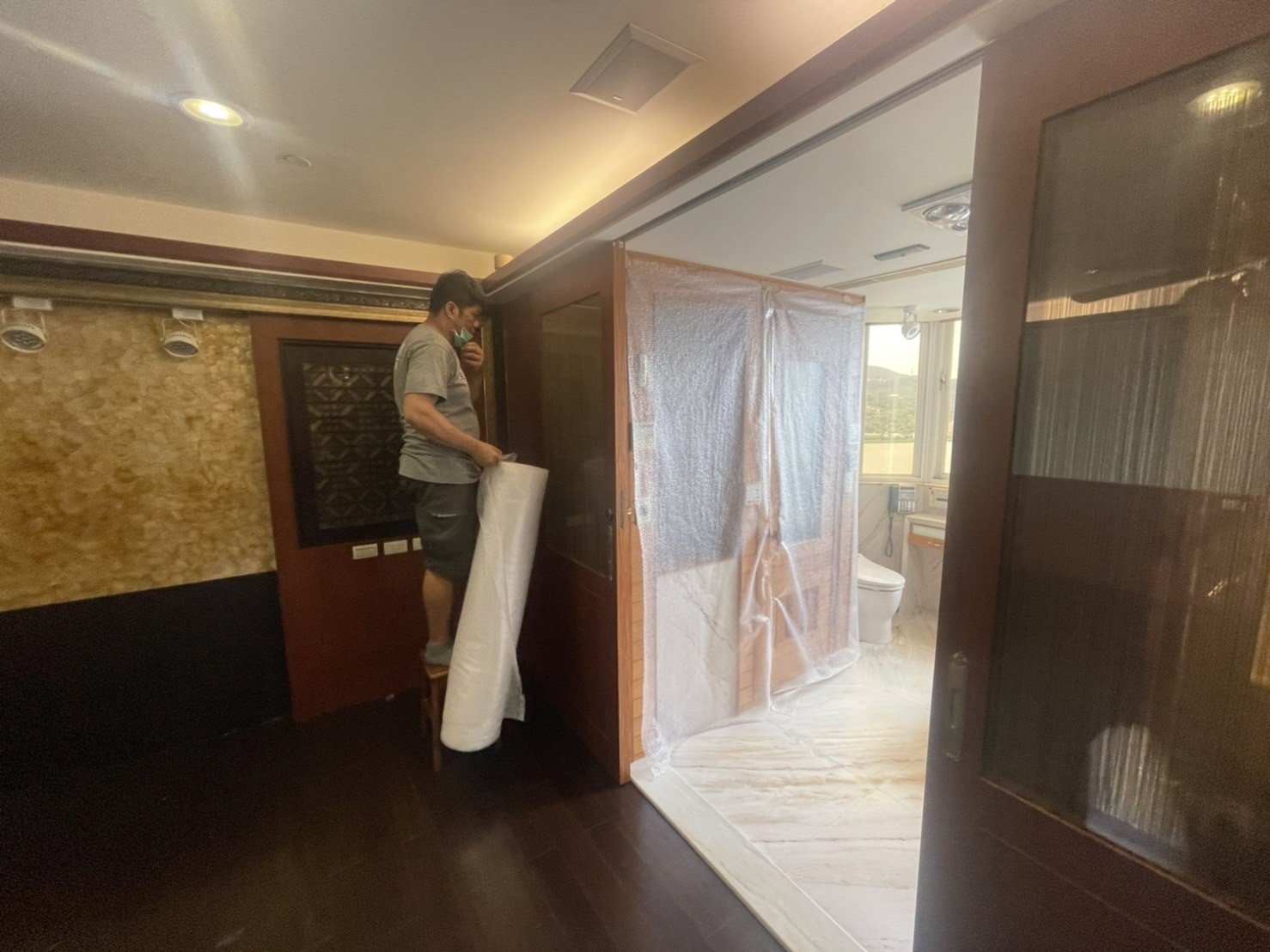 台北豪宅搬運|新北豪宅搬運|南港豪宅搬運|大安豪宅搬運|士林豪宅搬運|內湖豪宅搬運|汐止豪宅搬運|中永和豪宅搬運|桃園豪宅搬運|龜山豪宅搬運|不需使用到車計時搬工服務|室內裝潢、裝修精緻包裝服務|豪宅倉儲暫放防塵、防潮精緻防護包裝|搬家公司推薦,台北搬家公司搬遷推薦【榮福搬家公司】貼近顧客搬運需求,榮福搬家團隊都秉持以用心實在專業搬家技巧,搬家實在用心值得您的信賴與選擇。歡迎加入官方Line ID:@0800-366366 客服專員一對一服務。 台北豪宅搬運|新北豪宅搬運|南港豪宅搬運|大安豪宅搬運|士林豪宅搬運|內湖豪宅搬運|汐止豪宅搬運|中永和豪宅搬運|桃園豪宅搬運|龜山豪宅搬運|不需使用到車計時搬工服務|室內裝潢、裝修精緻包裝服務|豪宅倉儲暫放防塵、防潮精緻防護包裝|搬家公司推薦,台北搬家公司搬遷推薦【榮福搬家公司】貼近顧客搬運需求,榮福搬家團隊都秉持以用心實在專業搬家技巧,搬家實在用心值得您的信賴與選擇。歡迎加入官方Line ID:@0800-366366 客服專員一對一服務。
