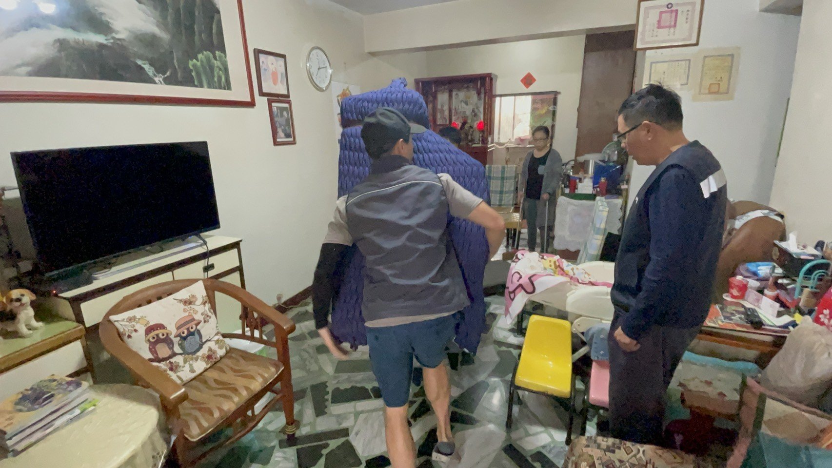 鋼琴搬運費用、搬重物【榮福搬家公司】搬平台式鋼琴、三角演奏琴搬運、單件重物搬運、石墩搬運、搬醫療床、搬石頭桌椅、搬電動床、搬洗衣機、搬披薩窯、精搬金庫、搬保險櫃、精搬魚缸、精搬鋼琴、跨縣市搬家、搬工計時、人力搬運、搬運、床墊搬運、搬醫療電動床、搬營業用冰箱、搬家具、搬家首選、吊掛搬運、吊家具搬運、特殊重物搬運、專搬重物、新北搬家公司推薦、搬家公司、基隆搬家、南港搬家、桃園搬家公司推薦、台北搬家公司推薦:大台北搬家,精緻包裝搬運「細膩包裝、專業搬運、用心服務、以客為尊」是榮福搬家公司的宗旨與精神。歡迎立即來電02-2651-2727專人服務。 鋼琴搬運費用、搬重物【榮福搬家公司】搬平台式鋼琴、三角演奏琴搬運、單件重物搬運、石墩搬運、搬醫療床、搬石頭桌椅、搬電動床、搬洗衣機、搬披薩窯、精搬金庫、搬保險櫃、精搬魚缸、精搬鋼琴、跨縣市搬家、搬工計時、人力搬運、搬運、床墊搬運、搬醫療電動床、搬營業用冰箱、搬家具、搬家首選、吊掛搬運、吊家具搬運、特殊重物搬運、專搬重物、新北搬家公司推薦、搬家公司、基隆搬家、南港搬家、桃園搬家公司推薦、台北搬家公司推薦:大台北搬家,精緻包裝搬運「細膩包裝、專業搬運、用心服務、以客為尊」是榮福搬家公司的宗旨與精神。歡迎立即來電02-2651-2727專人服務。