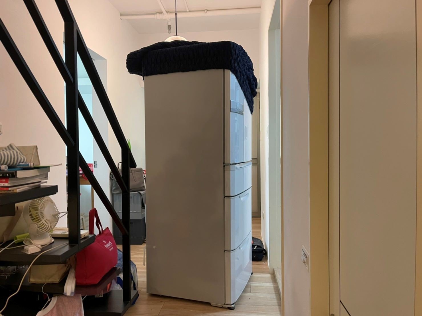 只需搬一件家具?搬運單一家具【榮福搬家公司】洗脫烘三合一洗衣機,LG雙能洗,洗碗機、烘碗機、沙發、冰箱、家庭搬家、跨縣市搬家、搬工計時、搬家具、搬家首選、特殊重物搬運、專搬重物、搬重物技巧、新北搬家公司推薦、搬家車、搬家公司、基隆搬家、南港搬家、桃園搬家公司推薦、台北搬家公司推薦:大台北搬家,精緻包裝搬運「細膩包裝、專業搬運、用心服務、以客為尊」是榮福搬家公司的宗旨與精神。歡迎立即來電02-2651-2727專人服務。 只需搬一件家具?搬運單一家具【榮福搬家公司】洗脫烘三合一洗衣機,LG雙能洗,洗碗機、烘碗機、沙發、冰箱、家庭搬家、跨縣市搬家、搬工計時、搬家具、搬家首選、特殊重物搬運、專搬重物、搬重物技巧、新北搬家公司推薦、搬家車、搬家公司、基隆搬家、南港搬家、桃園搬家公司推薦、台北搬家公司推薦:大台北搬家,精緻包裝搬運「細膩包裝、專業搬運、用心服務、以客為尊」是榮福搬家公司的宗旨與精神。歡迎立即來電02-2651-2727專人服務。