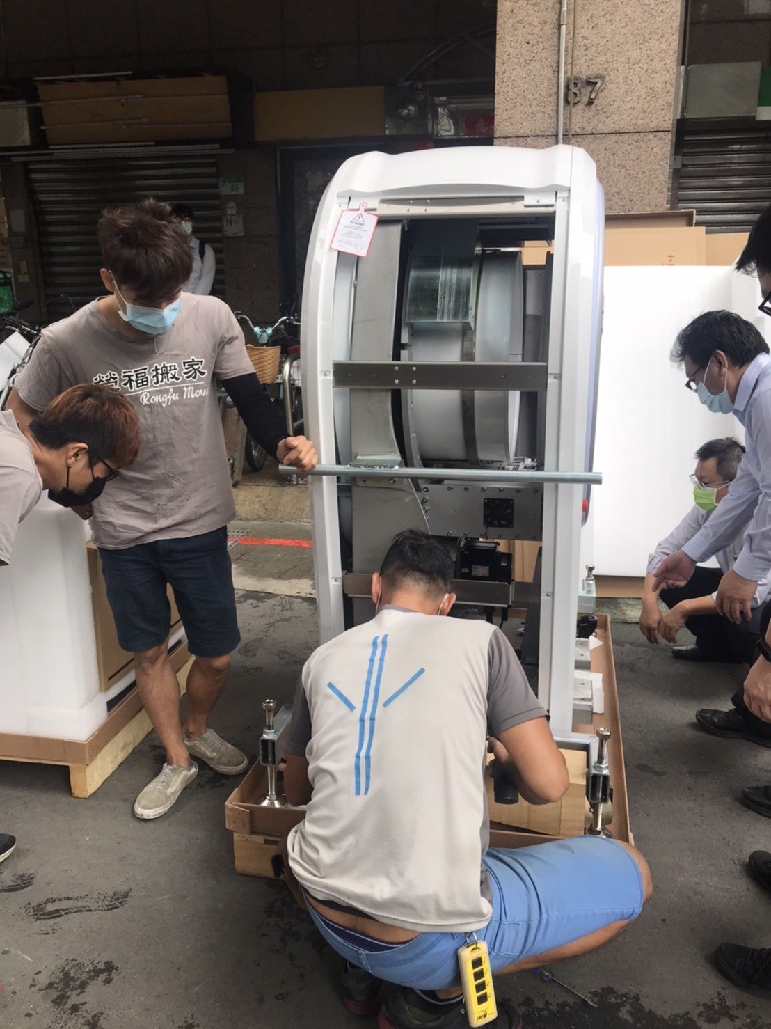 特殊搬運、搬重物【榮福搬家】醫療器材、醫療設備搬運、斷層掃苗儀器搬運、搬單一物件、南港搬家、桃園搬家公司推薦、新北搬家公司推薦、可配合醫院搬運、生技科學儀器搬運、海關箱待拆、醫療儀器專業搬運、廠房遷移、公司行號搬、專搬重物、搬工服務、人力搬運,針對顧客都秉持以用心實在專業搬家技巧,搬家實在用心值得您的信賴與選擇。歡迎來電咨詢02-2651-2727,榮福搬家有專員立即為您服務。 特殊搬運、搬重物【榮福搬家】醫療器材、醫療設備搬運、斷層掃苗儀器搬運、搬單一物件、南港搬家、桃園搬家公司推薦、新北搬家公司推薦、可配合醫院搬運、生技科學儀器搬運、海關箱待拆、醫療儀器專業搬運、廠房遷移、公司行號搬、專搬重物、搬工服務、人力搬運,針對顧客都秉持以用心實在專業搬家技巧,搬家實在用心值得您的信賴與選擇。歡迎來電咨詢02-2651-2727,榮福搬家有專員立即為您服務。