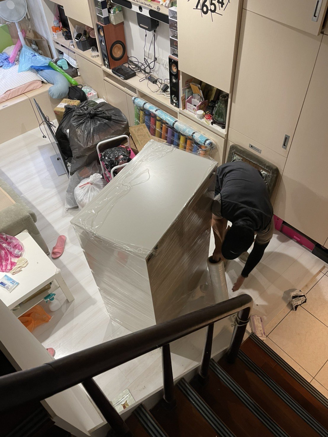 搬家公司推薦、新北搬家推薦【榮福搬家公司】南港搬家、桃園搬家公司推薦、台北搬家公司推薦、搬家具、冰箱搬運、基隆搬家、搬家電、床墊搬運、搬公司行號、家庭搬家、搬鋼琴、搬工、搬運、搬家紙箱,針對顧客都秉持以用心實在專業搬家技巧,搬家實在用心值得您的信賴與選擇。歡迎來電咨詢02-2651-2727,榮福搬家有專員立即為您服務。 搬家公司推薦、新北搬家推薦【榮福搬家公司】南港搬家、桃園搬家公司推薦、台北搬家公司推薦、搬家具、冰箱搬運、基隆搬家、搬家電、床墊搬運、搬公司行號、家庭搬家、搬鋼琴、搬工、搬運、搬家紙箱,針對顧客都秉持以用心實在專業搬家技巧,搬家實在用心值得您的信賴與選擇。歡迎來電咨詢02-2651-2727,榮福搬家有專員立即為您服務。