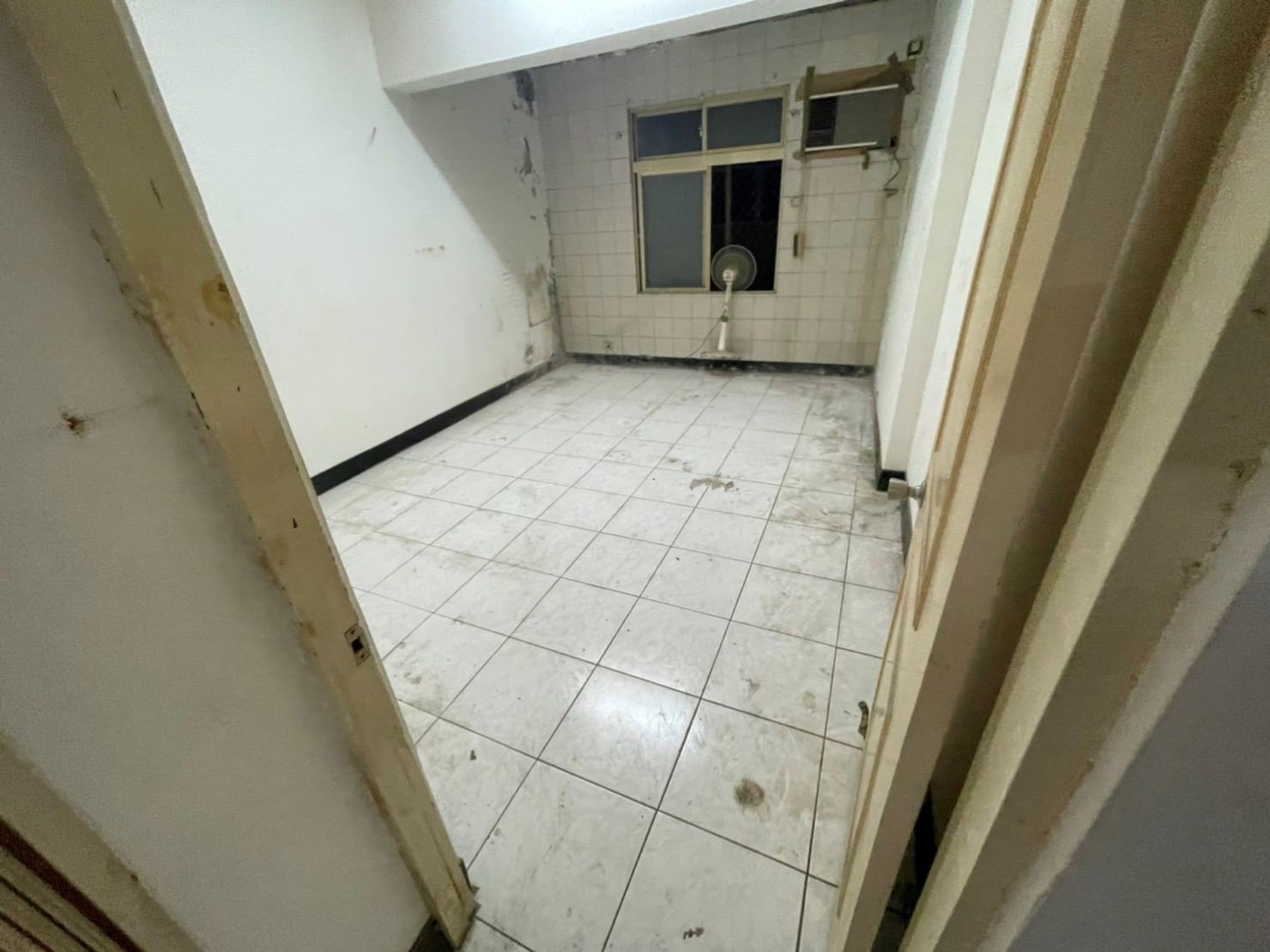 新北市垃圾清運、台北垃圾清運、不要的家具怎麼辦、搬家公司推薦、新北搬家推薦【榮福搬家公司】南港搬家、桃園搬家公司推薦、桃園大型垃圾、台北搬家公司推薦、租屋族、套房、雅房、房東、房東最愛、搬垃圾處理、家庭廢棄物清運、廢棄物處理、搬運廢棄物、家具垃圾處理、清運、搬家具、冰箱搬運、基隆搬家、大型家電回收清運、床墊搬運、搬衣櫃、大型家具丟棄、搬公司行號、家庭垃圾清運公司、清垃圾、廢棄家具處理、廢棄家具清運、搬家車,針對顧客都秉持以用心實在專業搬家技巧,搬家實在用心值得您的信賴與選擇。歡迎來電咨詢02-2651-2727,榮福搬家有專員立即為您服務。 新北市垃圾清運、台北垃圾清運、不要的家具怎麼辦、搬家公司推薦、新北搬家推薦【榮福搬家公司】南港搬家、桃園搬家公司推薦、桃園大型垃圾、台北搬家公司推薦、租屋族、套房、雅房、房東、房東最愛、搬垃圾處理、家庭廢棄物清運、廢棄物處理、搬運廢棄物、家具垃圾處理、清運、搬家具、冰箱搬運、基隆搬家、大型家電回收清運、床墊搬運、搬衣櫃、大型家具丟棄、搬公司行號、家庭垃圾清運公司、清垃圾、廢棄家具處理、廢棄家具清運、搬家車,針對顧客都秉持以用心實在專業搬家技巧,搬家實在用心值得您的信賴與選擇。歡迎來電咨詢02-2651-2727,榮福搬家有專員立即為您服務。