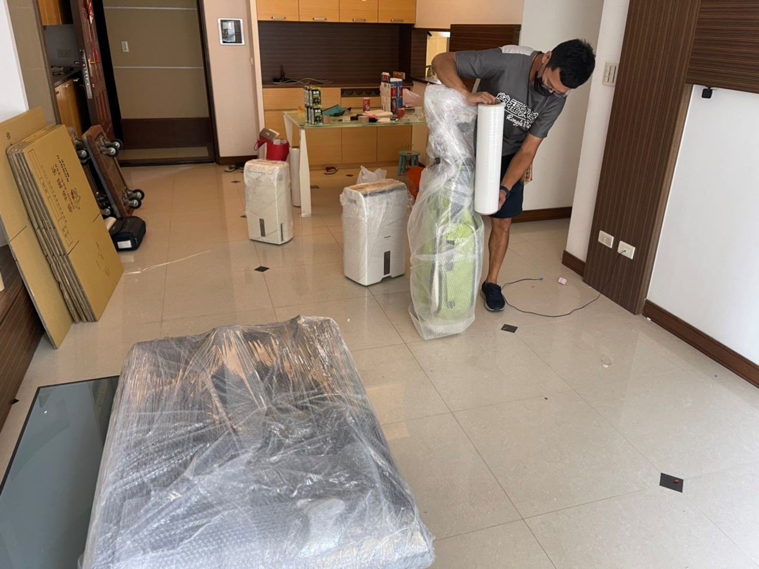 搬家公司推薦、新北搬家推薦【榮福搬家公司】南港搬家、桃園搬家公司推薦、台北搬家公司推薦、搬家具、冰箱搬運、基隆搬家、搬家電、床墊搬運、倉儲搬運、沙發搬運、搬茶几、床組拆裝、衣櫃拆裝、衣櫃搬運、洗衣機搬運、搬運餐桌、搬按摩椅、單件家具運送、跨縣市搬家、吊車搬家、吊車搬運、吊掛家具搬運、無痛搬家、大型家具搬運、家庭搬家、搬鋼琴、搬工計時、搬工服務、人力搬運、搬運、搬家紙箱,針對顧客都秉持以用心實在專業搬家技巧,搬家實在用心值得您的信賴與選擇。歡迎來電咨詢02-2651-2727,榮福搬家有專員立即為您服務。 搬家公司推薦、新北搬家推薦【榮福搬家公司】南港搬家、桃園搬家公司推薦、台北搬家公司推薦、搬家具、冰箱搬運、基隆搬家、搬家電、床墊搬運、倉儲搬運、沙發搬運、搬茶几、床組拆裝、衣櫃拆裝、衣櫃搬運、洗衣機搬運、搬運餐桌、搬按摩椅、單件家具運送、跨縣市搬家、吊車搬家、吊車搬運、吊掛家具搬運、無痛搬家、大型家具搬運、家庭搬家、搬鋼琴、搬工計時、搬工服務、人力搬運、搬運、搬家紙箱,針對顧客都秉持以用心實在專業搬家技巧,搬家實在用心值得您的信賴與選擇。歡迎來電咨詢02-2651-2727,榮福搬家有專員立即為您服務。
