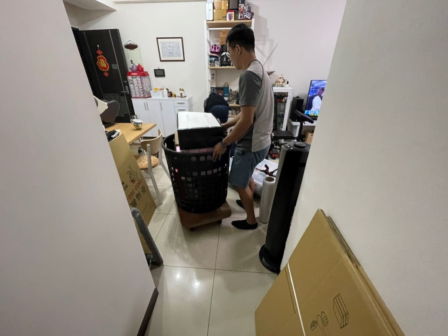 搬家公司推薦、新北搬家公司推薦【榮福搬家公司】精緻包裝搬運「細膩包裝、專業搬運、用心服務、以客為尊」是榮福搬家公司的宗旨與精神:搬家首選、南港搬家、桃園搬家公司推薦、台北搬家公司推薦、精緻搬家、精緻包裝、搬家達人、搬家具、冰箱搬運、基隆搬家、搬家電、床墊搬運、跨縣市搬家、家庭搬家、鋼琴搬運、搬工計時、搬運、搬家紙箱、搬家打包材料,針對顧客都秉持以用心實在專業搬家技巧,搬家實在用心值得您的信賴與選擇。歡迎來電咨詢02-2651-2727,榮福搬家有專員立即為您服務。 搬家公司推薦、新北搬家公司推薦【榮福搬家公司】精緻包裝搬運「細膩包裝、專業搬運、用心服務、以客為尊」是榮福搬家公司的宗旨與精神:搬家首選、南港搬家、桃園搬家公司推薦、台北搬家公司推薦、精緻搬家、精緻包裝、搬家達人、搬家具、冰箱搬運、基隆搬家、搬家電、床墊搬運、跨縣市搬家、家庭搬家、鋼琴搬運、搬工計時、搬運、搬家紙箱、搬家打包材料,針對顧客都秉持以用心實在專業搬家技巧,搬家實在用心值得您的信賴與選擇。歡迎來電咨詢02-2651-2727,榮福搬家有專員立即為您服務。