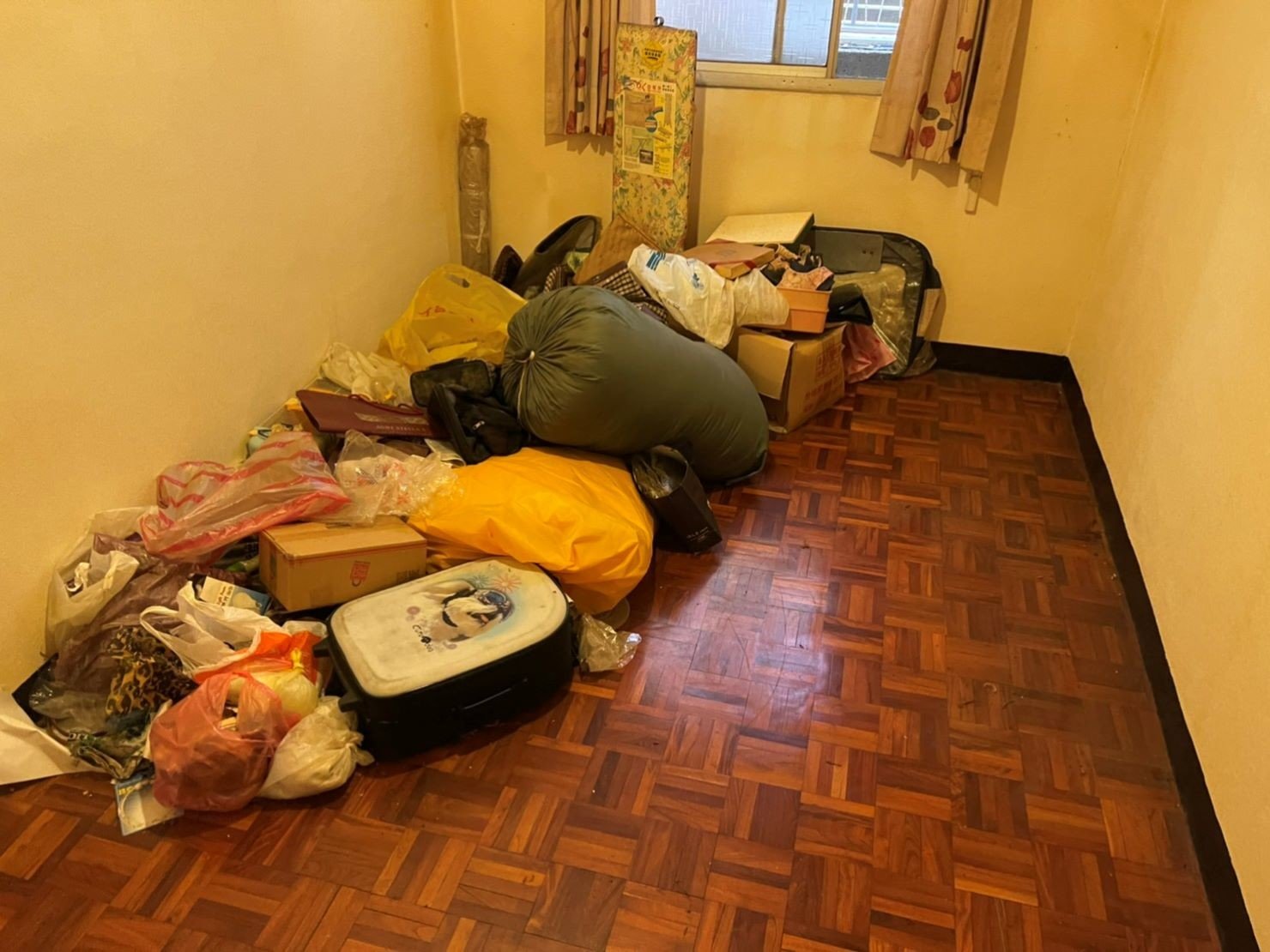 搬家推薦【榮福搬家】搬家口碑第一、台北搬家、新北搬家:【廢棄物處理清運、家庭家具垃圾處理】家中惱人雜物家具清空、廢棄清運,選擇榮福搬家絶對是您最值得信賴的搬家好幫手。 搬家推薦【榮福搬家】搬家口碑第一、台北搬家、新北搬家:【廢棄物處理清運、家庭家具垃圾處理】家中惱人雜物家具清空、廢棄清運,選擇榮福搬家絶對是您最值得信賴的搬家好幫手。