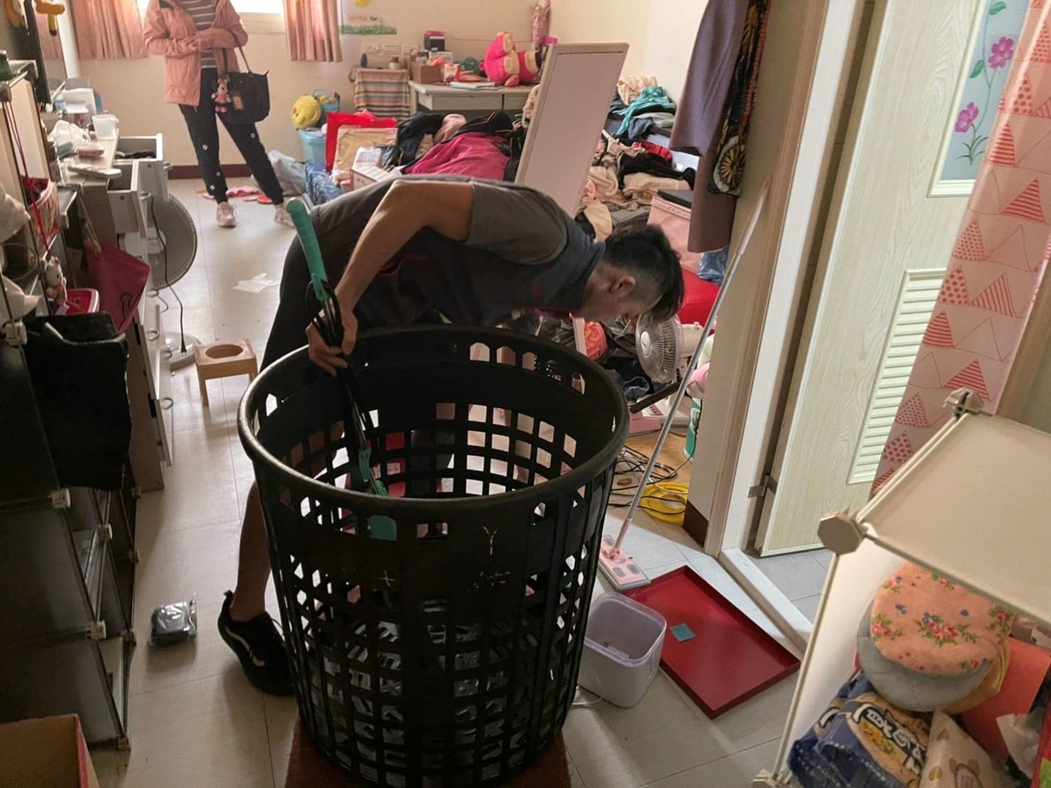 搬家公司推薦、新北搬家推薦【榮福搬家公司】南港搬家、桃園搬家公司推薦、台北搬家公司推薦、廢棄家具處理、廢棄家具清運、家庭廢棄物清運、清運、搬家、家具垃圾清運、垃圾廢棄處理、垃圾廢棄清運、搬家具、大型家具搬運、冰箱搬運、基隆搬家、搬家電、床墊搬運、搬公司行號、跨縣市搬家、家庭搬家、搬鋼琴、搬工、搬運、搬家紙箱,針對顧客都秉持以用心實在專業搬家技巧,搬家實在用心值得您的信賴與選擇。歡迎來電咨詢02-2651-2727,榮福搬家有專員立即為您服務。 搬家公司推薦、新北搬家推薦【榮福搬家公司】南港搬家、桃園搬家公司推薦、台北搬家公司推薦、廢棄家具處理、廢棄家具清運、家庭廢棄物清運、清運、搬家、家具垃圾清運、垃圾廢棄處理、垃圾廢棄清運、搬家具、大型家具搬運、冰箱搬運、基隆搬家、搬家電、床墊搬運、搬公司行號、跨縣市搬家、家庭搬家、搬鋼琴、搬工、搬運、搬家紙箱,針對顧客都秉持以用心實在專業搬家技巧,搬家實在用心值得您的信賴與選擇。歡迎來電咨詢02-2651-2727,榮福搬家有專員立即為您服務。