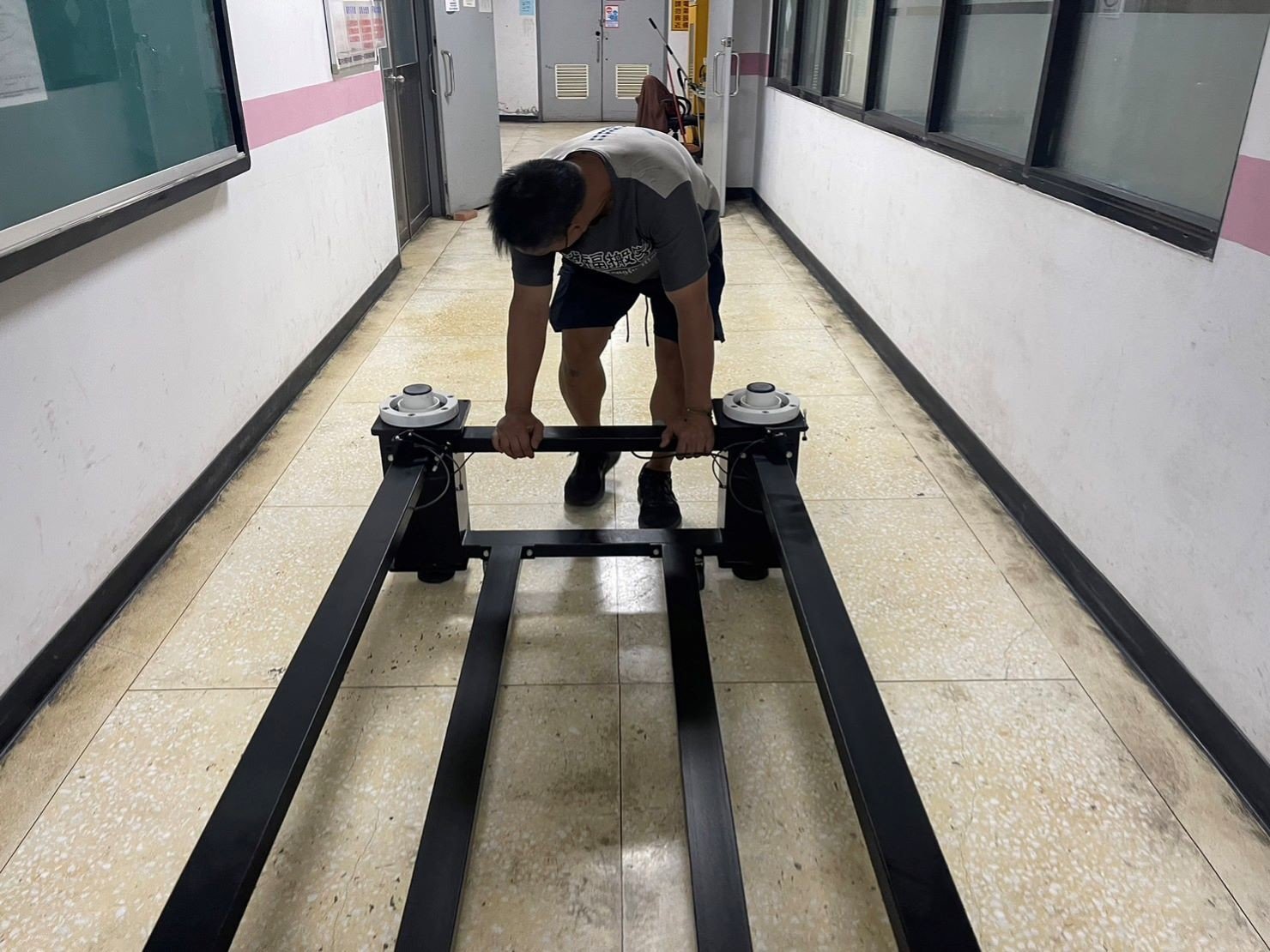 特殊重物光學桌搬運作業、台北搬實驗室生醫設備∣南港搬實驗室生醫設備∣新北搬實驗室生醫設備∣雙北搬實驗室生醫設備∣汐止搬實驗室生醫設備∣中永和搬實驗室生醫設備∣板橋搬實驗室生醫設備∣五股搬實驗室生醫設備∣基隆搬實驗室生醫設備∣桃園搬實驗室生醫設備∣新竹搬實驗室生醫設備∣台北各大校園光學桌搬運∣新北各大校園光學桌搬運∣桃園各大校園光學桌搬運∣新竹各大校園光學桌搬運∣【榮福搬家】屬專業搬家細膩運唯一首選,累積20年各式各樣特殊儀器設備的搬運經驗,專業敏捷快速完成您的各項搬運任務。針對顧客都秉持以用心實在專業搬家技巧,搬家實在用心值得您的信賴與選擇。歡迎來電咨詢02-2651-2727,榮福搬家有專員立即為您服務。 特殊重物光學桌搬運作業、台北搬實驗室生醫設備∣南港搬實驗室生醫設備∣新北搬實驗室生醫設備∣雙北搬實驗室生醫設備∣汐止搬實驗室生醫設備∣中永和搬實驗室生醫設備∣板橋搬實驗室生醫設備∣五股搬實驗室生醫設備∣基隆搬實驗室生醫設備∣桃園搬實驗室生醫設備∣新竹搬實驗室生醫設備∣台北各大校園光學桌搬運∣新北各大校園光學桌搬運∣桃園各大校園光學桌搬運∣新竹各大校園光學桌搬運∣【榮福搬家】屬專業搬家細膩運唯一首選,累積20年各式各樣特殊儀器設備的搬運經驗,專業敏捷快速完成您的各項搬運任務。針對顧客都秉持以用心實在專業搬家技巧,搬家實在用心值得您的信賴與選擇。歡迎來電咨詢02-2651-2727,榮福搬家有專員立即為您服務。