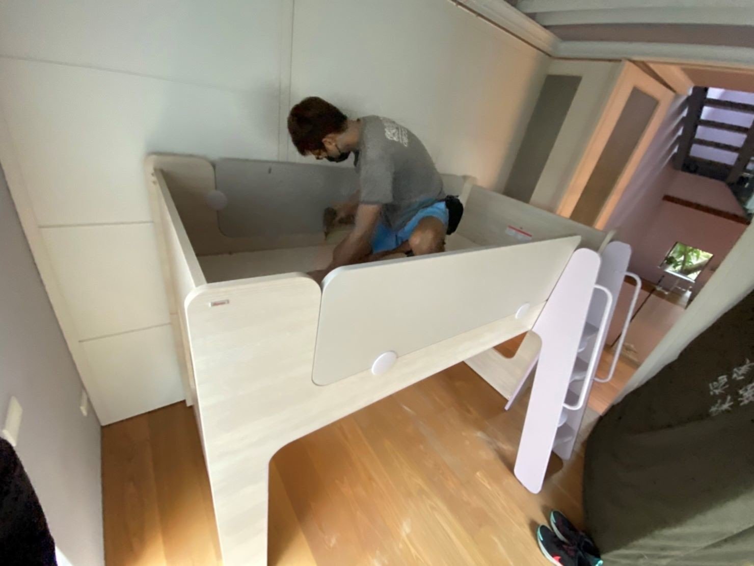 【榮福搬家公司】搬家首選、搬家公司推薦:IKEA、宜得利、B&Q等系統式家具拆裝找專業的榮福搬家就對了。優質搬家,包裝搬運「細膩包裝、專業搬運、用心服務、以客為尊」是榮福搬家公司的宗旨與精神。歡迎立即來電02-2651-2727專人服務。 【榮福搬家公司】搬家首選、搬家公司推薦:IKEA、宜得利、B&Q等系統式家具拆裝找專業的榮福搬家就對了。優質搬家,包裝搬運「細膩包裝、專業搬運、用心服務、以客為尊」是榮福搬家公司的宗旨與精神。歡迎立即來電02-2651-2727專人服務。