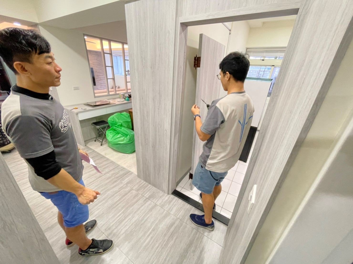 搬家公司推薦、新北搬家推薦【榮福搬家公司】南港搬家、精搬魚缸、桃園搬家公司推薦、台北搬家公司推薦、廢棄家具處理、廢棄家具清運、家庭廢棄物清運、清運、搬家、家具垃圾清運、搬家具、冰箱搬運、基隆搬家、搬洗衣機、搬家電、床墊搬運、搬保險櫃、搬金庫、搬公司行號、跨縣市搬家、搬沙發、家庭搬家、搬家首選、搬鋼琴、搬工、搬運、搬家紙箱,針對顧客都秉持以用心實在專業搬家技巧,搬家實在用心值得您的信賴與選擇。歡迎來電咨詢02-2651-2727,榮福搬家有專員立即為您服務。 搬家公司推薦、新北搬家推薦【榮福搬家公司】南港搬家、精搬魚缸、桃園搬家公司推薦、台北搬家公司推薦、廢棄家具處理、廢棄家具清運、家庭廢棄物清運、清運、搬家、家具垃圾清運、搬家具、冰箱搬運、基隆搬家、搬洗衣機、搬家電、床墊搬運、搬保險櫃、搬金庫、搬公司行號、跨縣市搬家、搬沙發、家庭搬家、搬家首選、搬鋼琴、搬工、搬運、搬家紙箱,針對顧客都秉持以用心實在專業搬家技巧,搬家實在用心值得您的信賴與選擇。歡迎來電咨詢02-2651-2727,榮福搬家有專員立即為您服務。