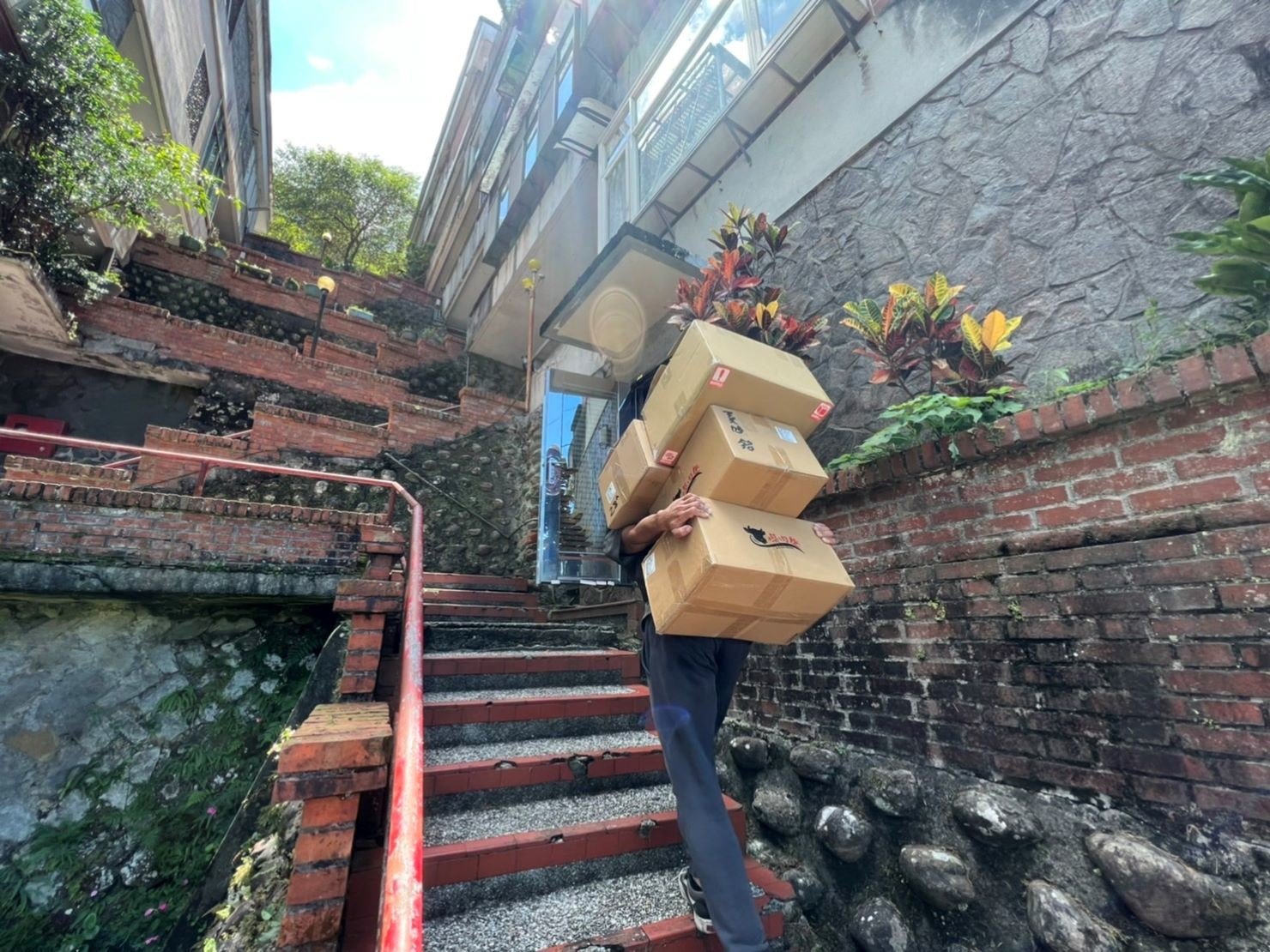 家公司推薦、新北搬家推薦【榮福搬家公司】南港搬家、基隆搬家、新北搬家、中和搬家、永和搬家、汐止搬家、台北搬家、桃園搬家公司推薦、台北搬家公司推薦、大型家具搬運、搬家具、冰箱搬運、搬家電、大型家電搬運、床墊搬運、搬家車、家庭搬家、搬工、搬運、搬家紙箱、跨縣市搬家、單件家具運送、搬家估價、搬家首選,搬家達人,、台北搬家公司推薦:大台北搬家,精緻包裝搬運「細膩包裝、專業搬運、用心服務、以客為尊」是榮福搬家公司的宗旨與精神。歡迎立即來電02-2651-2727專人服務。 家公司推薦、新北搬家推薦【榮福搬家公司】南港搬家、基隆搬家、新北搬家、中和搬家、永和搬家、汐止搬家、台北搬家、桃園搬家公司推薦、台北搬家公司推薦、大型家具搬運、搬家具、冰箱搬運、搬家電、大型家電搬運、床墊搬運、搬家車、家庭搬家、搬工、搬運、搬家紙箱、跨縣市搬家、單件家具運送、搬家估價、搬家首選,搬家達人,、台北搬家公司推薦:大台北搬家,精緻包裝搬運「細膩包裝、專業搬運、用心服務、以客為尊」是榮福搬家公司的宗旨與精神。歡迎立即來電02-2651-2727專人服務。