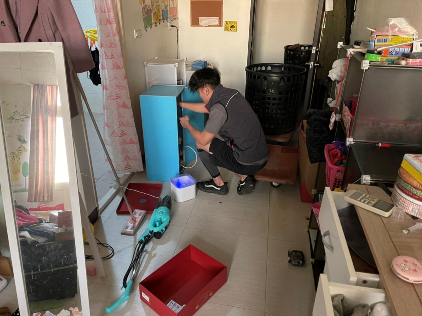 搬家公司推薦、新北搬家推薦【榮福搬家公司】南港搬家、桃園搬家公司推薦、台北搬家公司推薦、廢棄家具處理、廢棄家具清運、家庭廢棄物清運、清運、搬家、家具垃圾清運、垃圾廢棄處理、垃圾廢棄清運、搬家具、大型家具搬運、冰箱搬運、基隆搬家、搬家電、床墊搬運、搬公司行號、跨縣市搬家、家庭搬家、搬鋼琴、搬工、搬運、搬家紙箱,針對顧客都秉持以用心實在專業搬家技巧,搬家實在用心值得您的信賴與選擇。歡迎來電咨詢02-2651-2727,榮福搬家有專員立即為您服務。 搬家公司推薦、新北搬家推薦【榮福搬家公司】南港搬家、桃園搬家公司推薦、台北搬家公司推薦、廢棄家具處理、廢棄家具清運、家庭廢棄物清運、清運、搬家、家具垃圾清運、垃圾廢棄處理、垃圾廢棄清運、搬家具、大型家具搬運、冰箱搬運、基隆搬家、搬家電、床墊搬運、搬公司行號、跨縣市搬家、家庭搬家、搬鋼琴、搬工、搬運、搬家紙箱,針對顧客都秉持以用心實在專業搬家技巧,搬家實在用心值得您的信賴與選擇。歡迎來電咨詢02-2651-2727,榮福搬家有專員立即為您服務。