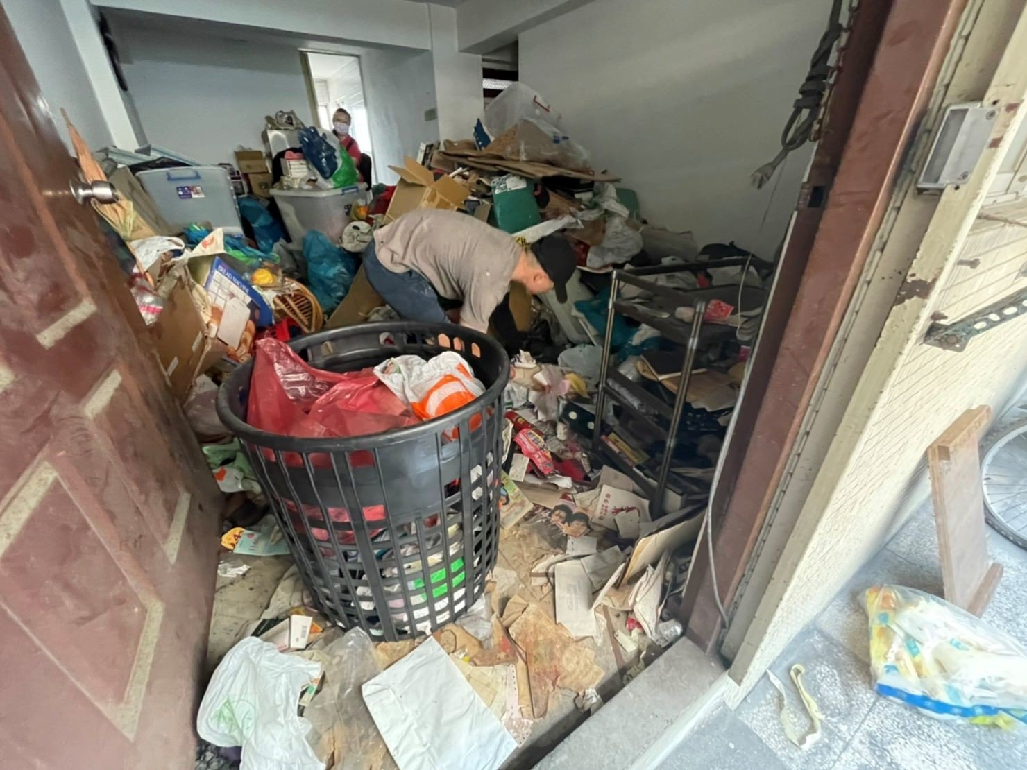 新北市垃圾清運、台北市垃圾清運、不要的家具怎麼辦、搬家公司推薦、新北搬家公司推薦【榮福搬家公司】南港搬家、桃園搬家公司推薦、桃園大型垃圾、台北搬家公司推薦、搬垃圾處理、家庭廢棄物清運、廢棄物處理、搬運廢棄物、家具垃圾處理、清運、搬家具、冰箱搬運、基隆搬家、大型家電回收清運、床墊搬運、搬衣櫃、大型家具丟棄、大型家具清運、搬公司行號、家庭垃圾清運公司、清垃圾、廢棄家具處理、廢棄家具清運、垃圾清運費用、搬家車,針對顧客都秉持以用心實在專業搬家技巧,搬家實在用心值得您的信賴與選擇。歡迎來電咨詢02-2651-2727,榮福搬家有專員立即為您服務。 新北市垃圾清運、台北市垃圾清運、不要的家具怎麼辦、搬家公司推薦、新北搬家公司推薦【榮福搬家公司】南港搬家、桃園搬家公司推薦、桃園大型垃圾、台北搬家公司推薦、搬垃圾處理、家庭廢棄物清運、廢棄物處理、搬運廢棄物、家具垃圾處理、清運、搬家具、冰箱搬運、基隆搬家、大型家電回收清運、床墊搬運、搬衣櫃、大型家具丟棄、大型家具清運、搬公司行號、家庭垃圾清運公司、清垃圾、廢棄家具處理、廢棄家具清運、垃圾清運費用、搬家車,針對顧客都秉持以用心實在專業搬家技巧,搬家實在用心值得您的信賴與選擇。歡迎來電咨詢02-2651-2727,榮福搬家有專員立即為您服務。