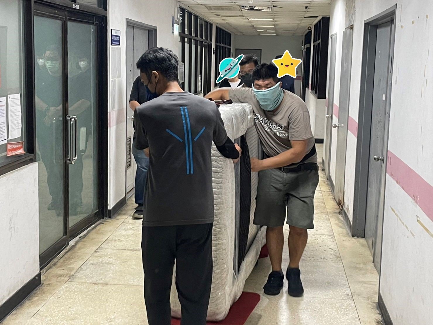特殊重物光學桌搬運作業、台北搬實驗室生醫設備∣南港搬實驗室生醫設備∣新北搬實驗室生醫設備∣雙北搬實驗室生醫設備∣汐止搬實驗室生醫設備∣中永和搬實驗室生醫設備∣板橋搬實驗室生醫設備∣五股搬實驗室生醫設備∣基隆搬實驗室生醫設備∣桃園搬實驗室生醫設備∣新竹搬實驗室生醫設備∣台北各大校園光學桌搬運∣新北各大校園光學桌搬運∣桃園各大校園光學桌搬運∣新竹各大校園光學桌搬運∣【榮福搬家】屬專業搬家細膩運唯一首選,累積20年各式各樣特殊儀器設備的搬運經驗,專業敏捷快速完成您的各項搬運任務。針對顧客都秉持以用心實在專業搬家技巧,搬家實在用心值得您的信賴與選擇。歡迎來電咨詢02-2651-2727,榮福搬家有專員立即為您服務。 特殊重物光學桌搬運作業、台北搬實驗室生醫設備∣南港搬實驗室生醫設備∣新北搬實驗室生醫設備∣雙北搬實驗室生醫設備∣汐止搬實驗室生醫設備∣中永和搬實驗室生醫設備∣板橋搬實驗室生醫設備∣五股搬實驗室生醫設備∣基隆搬實驗室生醫設備∣桃園搬實驗室生醫設備∣新竹搬實驗室生醫設備∣台北各大校園光學桌搬運∣新北各大校園光學桌搬運∣桃園各大校園光學桌搬運∣新竹各大校園光學桌搬運∣【榮福搬家】屬專業搬家細膩運唯一首選,累積20年各式各樣特殊儀器設備的搬運經驗,專業敏捷快速完成您的各項搬運任務。針對顧客都秉持以用心實在專業搬家技巧,搬家實在用心值得您的信賴與選擇。歡迎來電咨詢02-2651-2727,榮福搬家有專員立即為您服務。