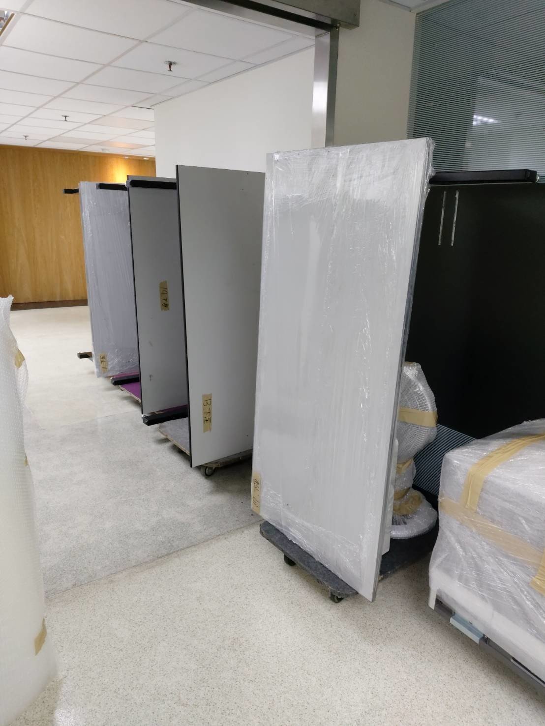 搬家首選、搬家公司推薦、台北搬家推薦【榮福搬家公司】南港搬家、桃園搬家公司推薦、新北搬家公司推薦、百貨公司進撤櫃、專櫃進撤櫃、企業搬運服務、實驗室設備搬運、廠房遷移、公司行號搬遷、政府機關搬遷、百貨專櫃遷移、學校單位搬遷、辦公室遷移、精緻包裝、精密儀器搬運、鋼琴搬運、搬工計時、搬工服務、大型機台搬運、特殊重物搬運、家具物件拆裝服務、人力搬運,針對顧客都秉持以用心實在專業搬家技巧,搬家實在用心值得您的信賴與選擇。歡迎來電咨詢02-2651-2727,榮福搬家有專員立即為您服務。系統式家具拆裝找專業的榮福搬家就對了。 搬家首選、搬家公司推薦、台北搬家推薦【榮福搬家公司】南港搬家、桃園搬家公司推薦、新北搬家公司推薦、百貨公司進撤櫃、專櫃進撤櫃、企業搬運服務、實驗室設備搬運、廠房遷移、公司行號搬遷、政府機關搬遷、百貨專櫃遷移、學校單位搬遷、辦公室遷移、精緻包裝、精密儀器搬運、鋼琴搬運、搬工計時、搬工服務、大型機台搬運、特殊重物搬運、家具物件拆裝服務、人力搬運,針對顧客都秉持以用心實在專業搬家技巧,搬家實在用心值得您的信賴與選擇。歡迎來電咨詢02-2651-2727,榮福搬家有專員立即為您服務。系統式家具拆裝找專業的榮福搬家就對了。
