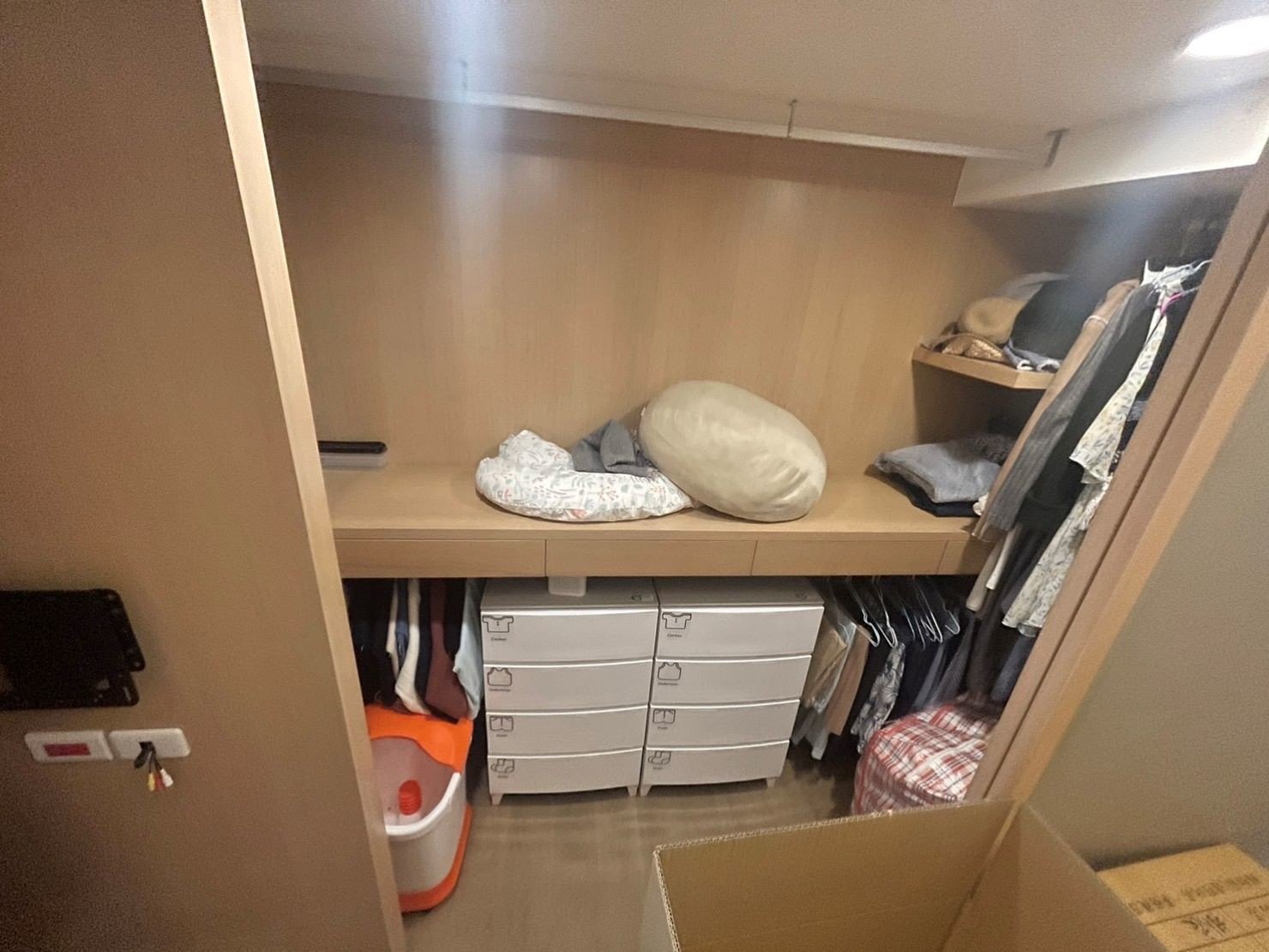 台北專人整理包裝∣南港專人整理包裝∣新北專人整理包裝∣雙北專人整理包裝∣汐止專人整理包裝∣中永和專人整理包裝∣板橋專人整理包裝∣五股專人整理包裝∣基隆專人整理包裝∣桃園專人整理包裝∣專業包裝精緻服務推薦【榮福搬家公司】提供專業打包收納、懒人家庭搬家服務、包裝搬家精緻服務、專業家具拆裝等,各項專業搬家服務,販售各式打包材料,歡迎來電洽詢由專人為您服務。 台北專人整理包裝∣南港專人整理包裝∣新北專人整理包裝∣雙北專人整理包裝∣汐止專人整理包裝∣中永和專人整理包裝∣板橋專人整理包裝∣五股專人整理包裝∣基隆專人整理包裝∣桃園專人整理包裝∣專業包裝精緻服務推薦【榮福搬家公司】提供專業打包收納、懒人家庭搬家服務、包裝搬家精緻服務、專業家具拆裝等,各項專業搬家服務,販售各式打包材料,歡迎來電洽詢由專人為您服務。