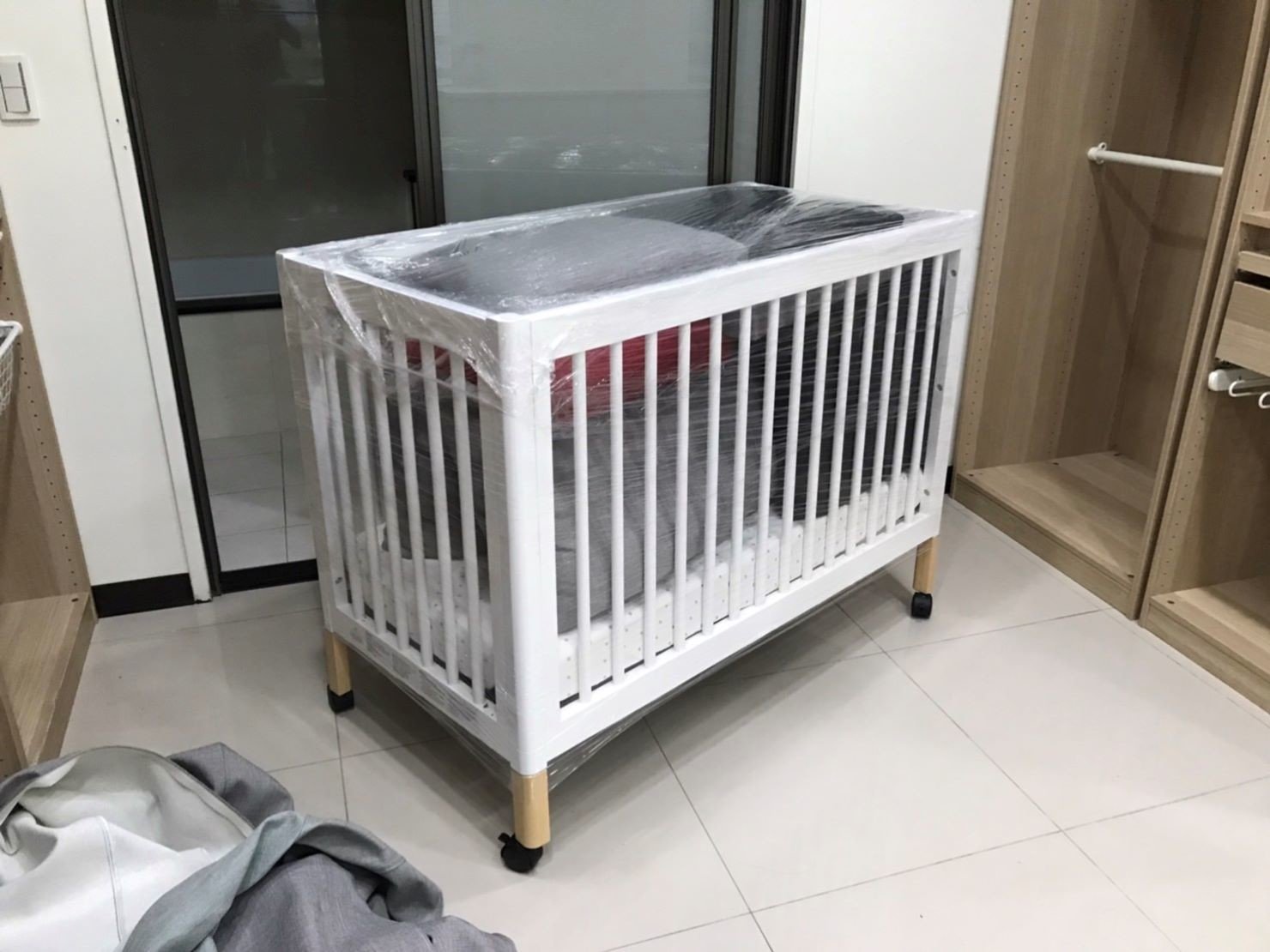 搬家公司推薦、GOOGLE搬家公司推薦【榮福搬家公司】基隆搬家、南港搬家、桃園搬家公司推薦、床架代拆組裝、床墊防護包裝、嬰兒床防護包裝、沙發簡易代拆組裝、各式家具防碰撞防護包裝、搬家首選、台北搬家公司推薦:大台北搬家,精緻包裝搬運「細膩包裝、專業搬運、用心服務、以客為尊」是榮福搬家公司的宗旨與精神。歡迎立即來電02-2651-2727專人服務。 搬家公司推薦、GOOGLE搬家公司推薦【榮福搬家公司】基隆搬家、南港搬家、桃園搬家公司推薦、床架代拆組裝、床墊防護包裝、嬰兒床防護包裝、沙發簡易代拆組裝、各式家具防碰撞防護包裝、搬家首選、台北搬家公司推薦:大台北搬家,精緻包裝搬運「細膩包裝、專業搬運、用心服務、以客為尊」是榮福搬家公司的宗旨與精神。歡迎立即來電02-2651-2727專人服務。