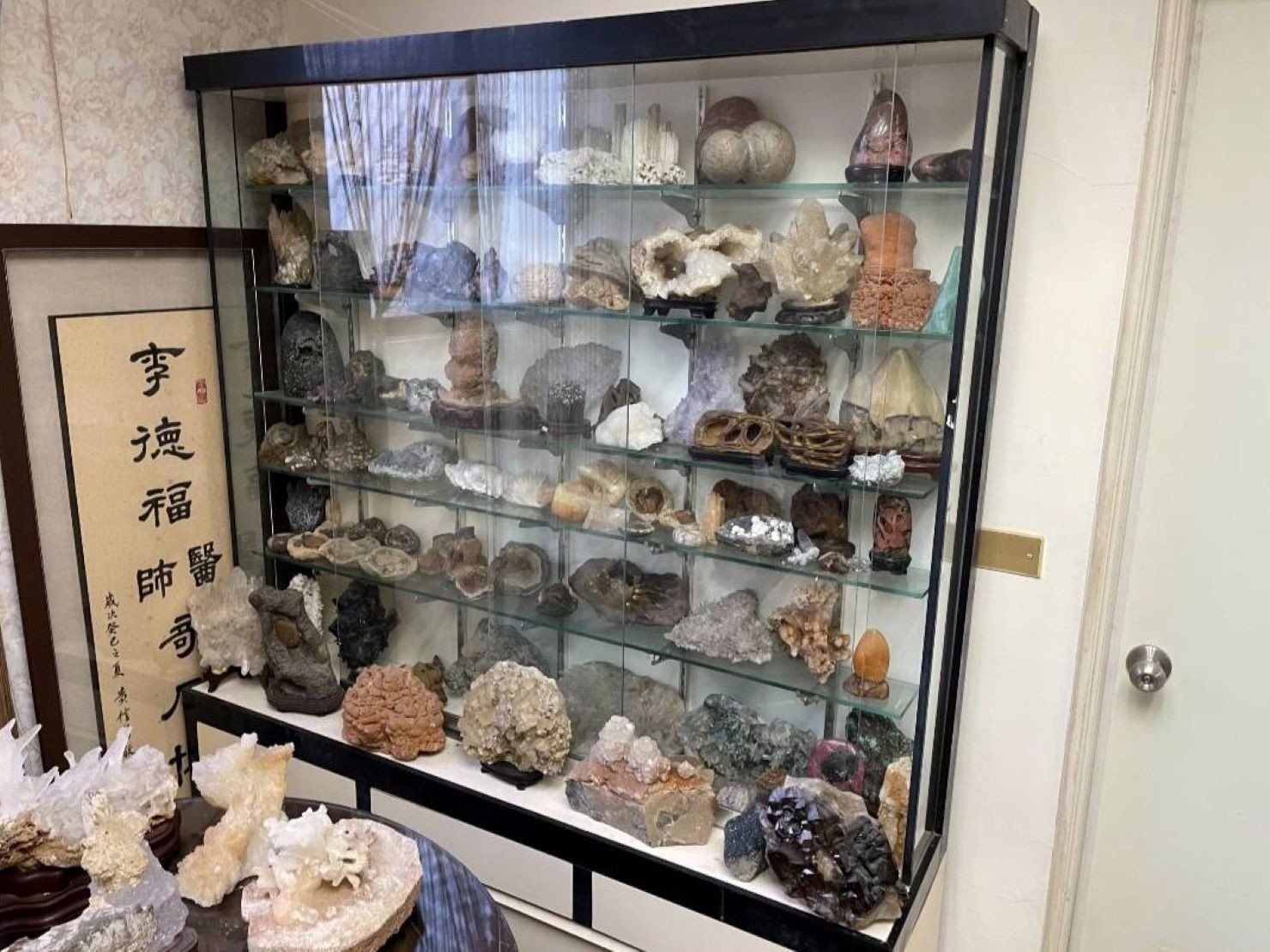 搬重物【榮福搬家公司】石墩搬運、搬石椅、搬石頭桌、搬石雕藝術品、搬木雕藝術品、鐘乳石、珊瑚礁、搬運古董、搬披薩窯、精搬金庫、搬保險櫃、精搬魚缸、精搬鋼琴、跨縣市搬家、搬工計時、搬工服務、人工搬運、人力搬運、搬運、藝術品搬運、搬玉石、水晶洞搬運、搬家首選、吊掛搬運、吊家具搬運、精緻包裝、特殊重物搬運、專搬重物、新北搬家推薦、搬家公司、基隆搬家、南港搬家、桃園搬家公司、台北搬家公司推薦:大台北搬家,精緻包裝搬運「細膩包裝、專業搬運、用心服務、以客為尊」是榮福搬家公司的宗旨與精神。歡迎立即來電02-2651-2727專人服務。 搬重物【榮福搬家公司】石墩搬運、搬石椅、搬石頭桌、搬石雕藝術品、搬木雕藝術品、鐘乳石、珊瑚礁、搬運古董、搬披薩窯、精搬金庫、搬保險櫃、精搬魚缸、精搬鋼琴、跨縣市搬家、搬工計時、搬工服務、人工搬運、人力搬運、搬運、藝術品搬運、搬玉石、水晶洞搬運、搬家首選、吊掛搬運、吊家具搬運、精緻包裝、特殊重物搬運、專搬重物、新北搬家推薦、搬家公司、基隆搬家、南港搬家、桃園搬家公司、台北搬家公司推薦:大台北搬家,精緻包裝搬運「細膩包裝、專業搬運、用心服務、以客為尊」是榮福搬家公司的宗旨與精神。歡迎立即來電02-2651-2727專人服務。