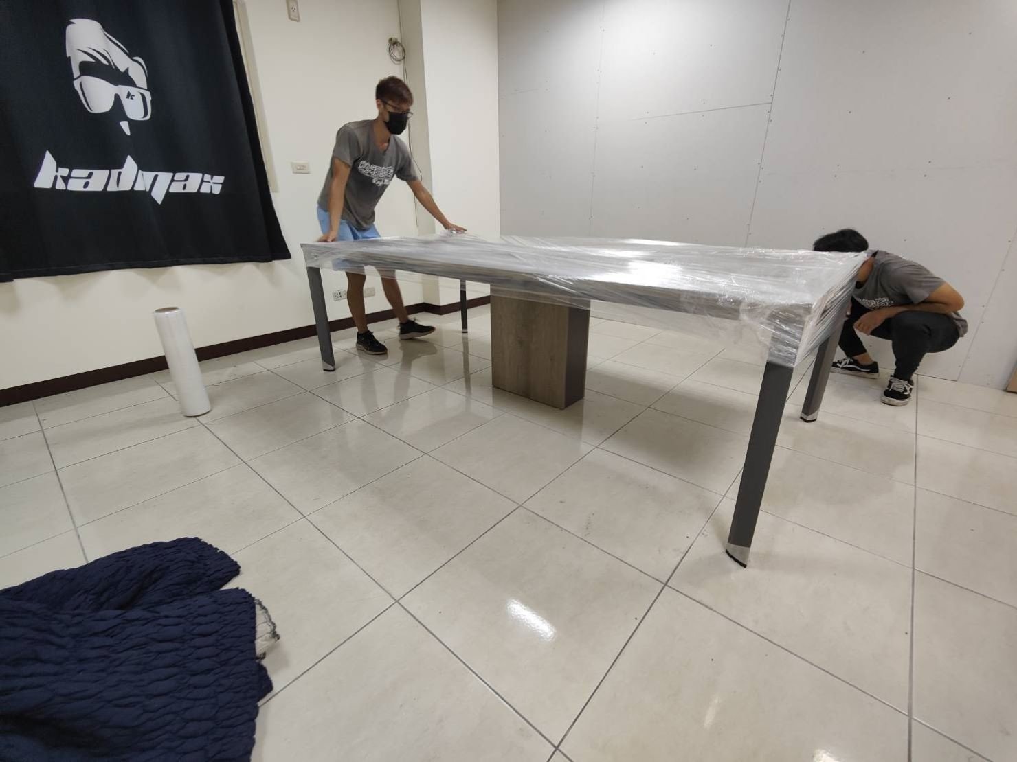 特殊搬運、搬重物【榮福搬家】只搬單一物件、基隆搬家、南港搬家、桃園搬家公司推薦、新北搬家公司推薦、企業搬運服務、搬公司行號、廠房遷移、成衣工廠設備搬移、桌上型紡織機(加熱型)、紡織直噴機、商用列印機搬移、熱轉印機搬移、工業型列印機、學校單位大型海報印表機、精緻包裝、家庭搬家、搬鋼琴、搬工計時、搬工服務、人力搬運,針對顧客都秉持以用心實在專業搬家技巧,搬家實在用心值得您的信賴與選擇。歡迎來電咨詢02-2651-2727,榮福搬家有專員立即為您服務。 特殊搬運、搬重物【榮福搬家】只搬單一物件、基隆搬家、南港搬家、桃園搬家公司推薦、新北搬家公司推薦、企業搬運服務、搬公司行號、廠房遷移、成衣工廠設備搬移、桌上型紡織機(加熱型)、紡織直噴機、商用列印機搬移、熱轉印機搬移、工業型列印機、學校單位大型海報印表機、精緻包裝、家庭搬家、搬鋼琴、搬工計時、搬工服務、人力搬運,針對顧客都秉持以用心實在專業搬家技巧,搬家實在用心值得您的信賴與選擇。歡迎來電咨詢02-2651-2727,榮福搬家有專員立即為您服務。