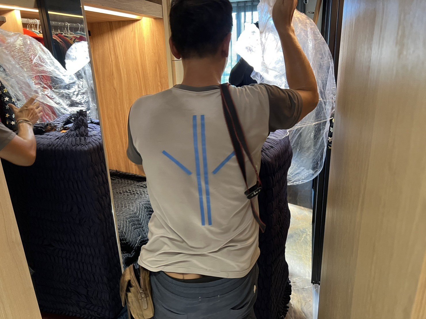 專搬公司行號保險箱、金庫,私人保險箱、金庫,搬家公司推薦、台北辦公室搬遷推薦【榮福搬家公司】台北公司行號金庫、保險箱搬遷、 南港公司行號金庫、保險箱搬遷、桃園公司行號金庫、保險箱搬遷、新北公司行號金庫、保險箱搬遷、基隆公司行號金庫、保險箱搬遷、特殊重物保險箱、金庫搬運、保險箱、金庫搬運、公司行號搬遷、台北公司行號金庫、保險箱清運、桃園公司行號金庫、保險箱清運、新北公司行號金庫、保險箱清運、政府機關搬遷、學校單位搬遷、精緻包裝、搬家紙箱、搬鐵櫃、搬保密文件、保密文件銷毀,針對顧客都秉持以用心實在專業搬家技巧,搬家實在用心值得您的信賴與選擇。歡迎來電咨詢02-2651-2727,榮福搬家有專員立即為您服務。 專搬公司行號保險箱、金庫,私人保險箱、金庫,搬家公司推薦、台北辦公室搬遷推薦【榮福搬家公司】台北公司行號金庫、保險箱搬遷、 南港公司行號金庫、保險箱搬遷、桃園公司行號金庫、保險箱搬遷、新北公司行號金庫、保險箱搬遷、基隆公司行號金庫、保險箱搬遷、特殊重物保險箱、金庫搬運、保險箱、金庫搬運、公司行號搬遷、台北公司行號金庫、保險箱清運、桃園公司行號金庫、保險箱清運、新北公司行號金庫、保險箱清運、政府機關搬遷、學校單位搬遷、精緻包裝、搬家紙箱、搬鐵櫃、搬保密文件、保密文件銷毀,針對顧客都秉持以用心實在專業搬家技巧,搬家實在用心值得您的信賴與選擇。歡迎來電咨詢02-2651-2727,榮福搬家有專員立即為您服務。