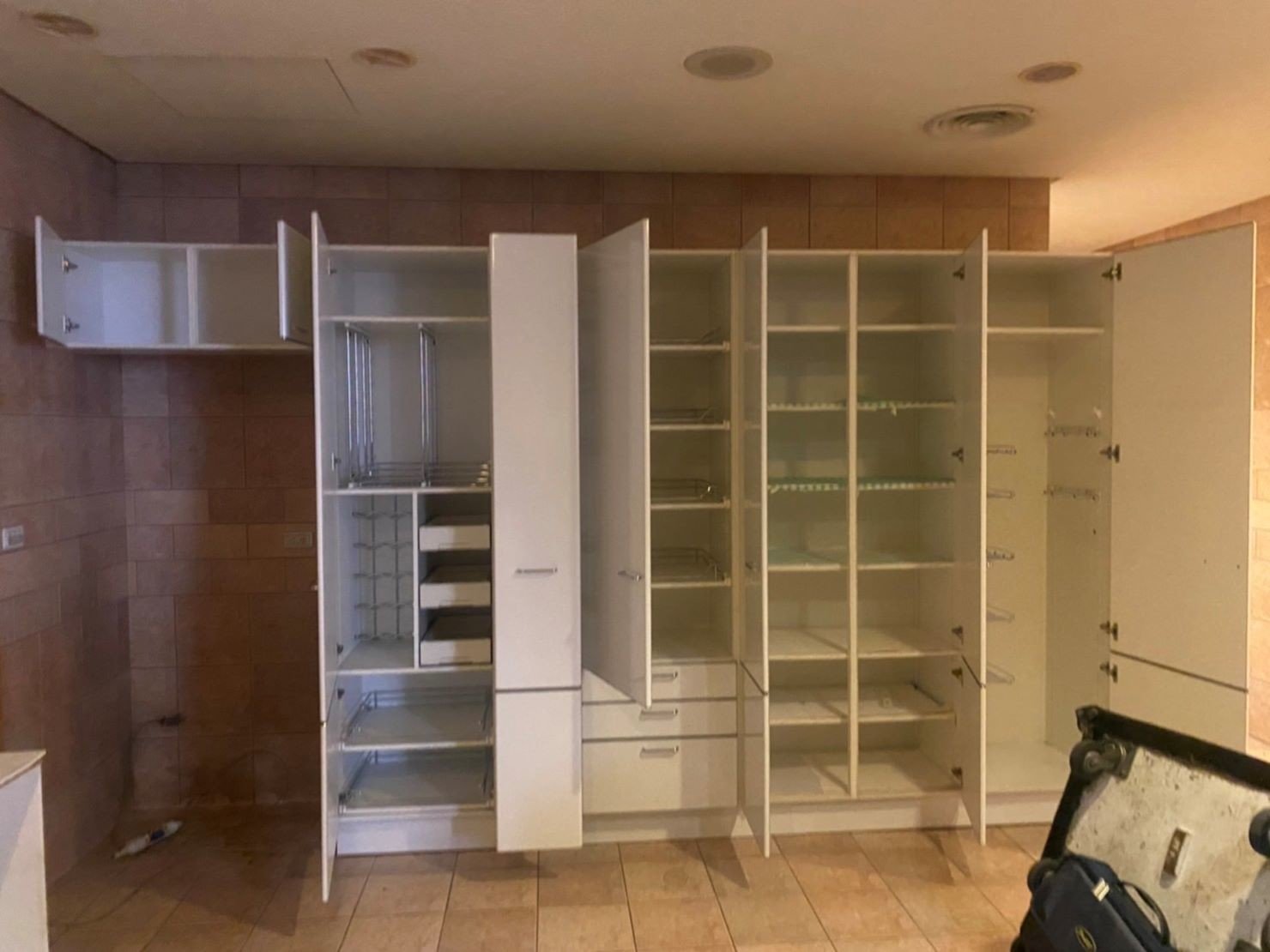 大型家具搬運、搬家具、床墊搬運,歡迎來電咨詢02-2651-2727,榮福搬家有專員立即為您服務。【榮福搬家公司】搬家首選、搬家公司推薦、系統式家具拆裝找專業的榮福搬家就對了。優質搬家,針對顧客都秉持以用心實在專業搬家技巧,搬家實在用心值得您的信賴與選擇。歡迎來電咨詢02-2651-2727,榮福搬家有專員立即為您服務。 大型家具搬運、搬家具、床墊搬運,歡迎來電咨詢02-2651-2727,榮福搬家有專員立即為您服務。【榮福搬家公司】搬家首選、搬家公司推薦、系統式家具拆裝找專業的榮福搬家就對了。優質搬家,針對顧客都秉持以用心實在專業搬家技巧,搬家實在用心值得您的信賴與選擇。歡迎來電咨詢02-2651-2727,榮福搬家有專員立即為您服務。