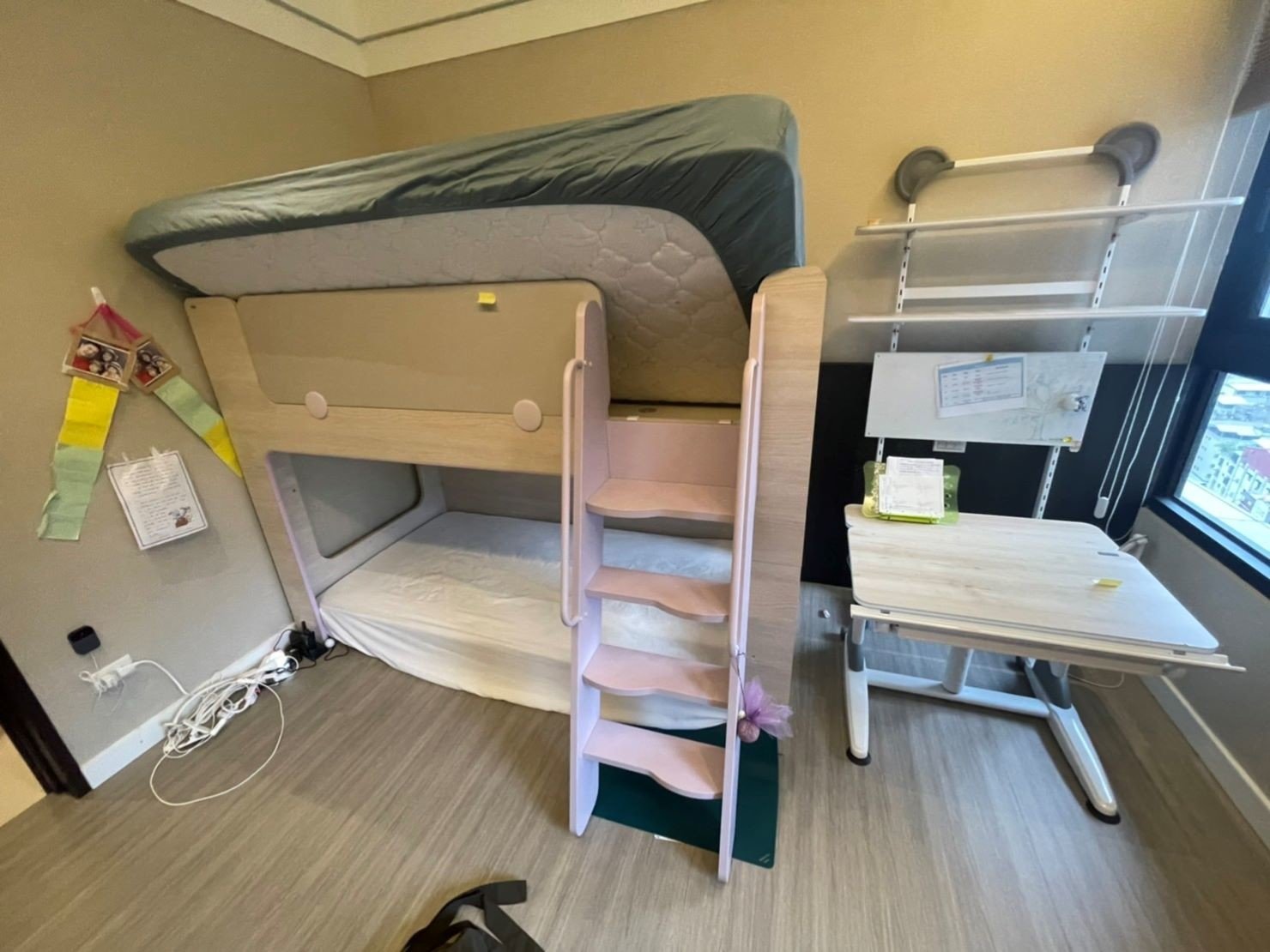【榮福搬家公司】搬家首選、搬家公司推薦:IKEA、宜得利、B&Q等系統式家具拆裝找專業的榮福搬家就對了。優質搬家,包裝搬運「細膩包裝、專業搬運、用心服務、以客為尊」是榮福搬家公司的宗旨與精神。歡迎立即來電02-2651-2727專人服務。 【榮福搬家公司】搬家首選、搬家公司推薦:IKEA、宜得利、B&Q等系統式家具拆裝找專業的榮福搬家就對了。優質搬家,包裝搬運「細膩包裝、專業搬運、用心服務、以客為尊」是榮福搬家公司的宗旨與精神。歡迎立即來電02-2651-2727專人服務。