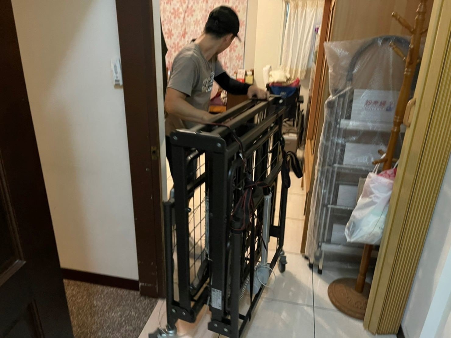 單件重物搬運、搬醫療床、搬重物【榮福搬家公司】搬電動床、搬醫療電動床、居家照護電動床搬運、搬大理石桌、搬實木家具、雕刻藝術品搬運、搬按摩椅、搬水晶洞、搬洗衣機、搬披薩窯、精搬金庫、搬保險櫃、精搬魚缸、精搬鋼琴、跨縣市搬家、同棟不同樓層搬運、搬工計時、人力搬運、搬運、搬床墊、搬queen size床、搬冰箱、搬家具、單件家具運送、家具搬運費用、家具拆裝、搬家首選、吊掛搬運、吊家具搬運、特殊重物搬運、專搬重物、新北搬家推薦、搬家公司、基隆搬家、南港搬家、桃園搬家公司、台北搬家公司推薦:大台北搬家,精緻包裝搬運「細膩包裝、專業搬運、用心服務、以客為尊」是榮福搬家公司的宗旨與精神。歡迎立即來電02-2651-2727專人服務。 單件重物搬運、搬醫療床、搬重物【榮福搬家公司】搬電動床、搬醫療電動床、居家照護電動床搬運、搬大理石桌、搬實木家具、雕刻藝術品搬運、搬按摩椅、搬水晶洞、搬洗衣機、搬披薩窯、精搬金庫、搬保險櫃、精搬魚缸、精搬鋼琴、跨縣市搬家、同棟不同樓層搬運、搬工計時、人力搬運、搬運、搬床墊、搬queen size床、搬冰箱、搬家具、單件家具運送、家具搬運費用、家具拆裝、搬家首選、吊掛搬運、吊家具搬運、特殊重物搬運、專搬重物、新北搬家推薦、搬家公司、基隆搬家、南港搬家、桃園搬家公司、台北搬家公司推薦:大台北搬家,精緻包裝搬運「細膩包裝、專業搬運、用心服務、以客為尊」是榮福搬家公司的宗旨與精神。歡迎立即來電02-2651-2727專人服務。