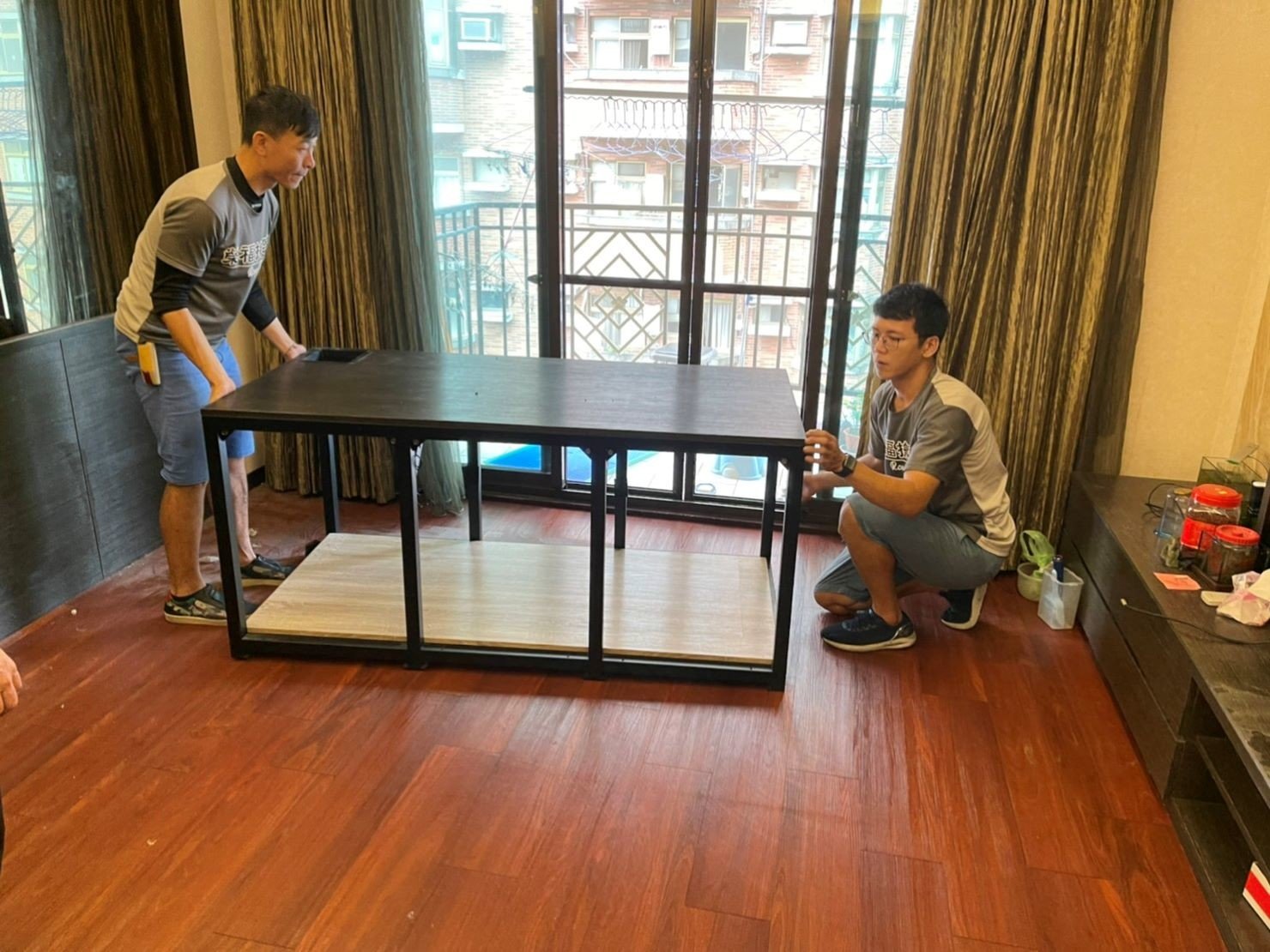 搬家公司推薦、新北搬家推薦【榮福搬家公司】南港搬家、精搬魚缸、桃園搬家公司推薦、台北搬家公司推薦、廢棄家具處理、廢棄家具清運、家庭廢棄物清運、清運、搬家、家具垃圾清運、搬家具、冰箱搬運、基隆搬家、搬洗衣機、搬家電、床墊搬運、搬保險櫃、搬金庫、搬公司行號、跨縣市搬家、家庭搬家、搬家首選、搬鋼琴、搬工、搬運、搬家紙箱,針對顧客都秉持以用心實在專業搬家技巧,搬家實在用心值得您的信賴與選擇。歡迎來電咨詢02-2651-2727,榮福搬家有專員立即為您服務。 搬家公司推薦、新北搬家推薦【榮福搬家公司】南港搬家、精搬魚缸、桃園搬家公司推薦、台北搬家公司推薦、廢棄家具處理、廢棄家具清運、家庭廢棄物清運、清運、搬家、家具垃圾清運、搬家具、冰箱搬運、基隆搬家、搬洗衣機、搬家電、床墊搬運、搬保險櫃、搬金庫、搬公司行號、跨縣市搬家、家庭搬家、搬家首選、搬鋼琴、搬工、搬運、搬家紙箱,針對顧客都秉持以用心實在專業搬家技巧,搬家實在用心值得您的信賴與選擇。歡迎來電咨詢02-2651-2727,榮福搬家有專員立即為您服務。