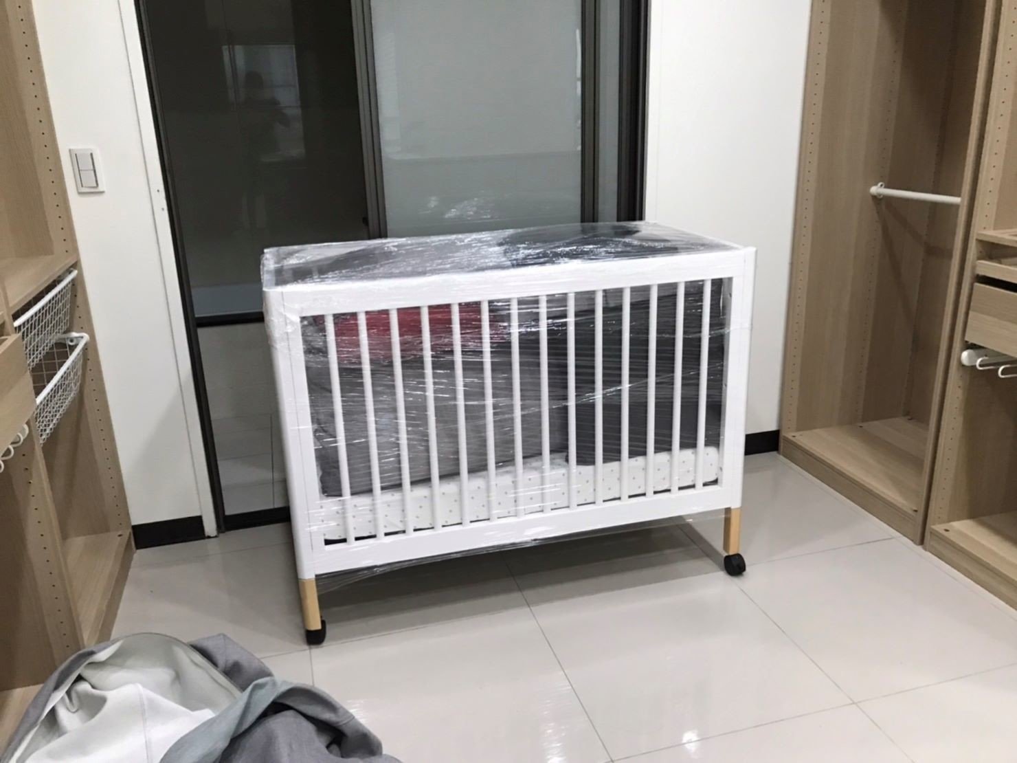 搬家公司推薦、GOOGLE搬家公司推薦【榮福搬家公司】基隆搬家、南港搬家、桃園搬家公司推薦、床架代拆組裝、床墊防護包裝、嬰兒床防護包裝、沙發簡易代拆組裝、各式家具防碰撞防護包裝、搬家首選、台北搬家公司推薦:大台北搬家,精緻包裝搬運「細膩包裝、專業搬運、用心服務、以客為尊」是榮福搬家公司的宗旨與精神。歡迎立即來電02-2651-2727專人服務。 搬家公司推薦、GOOGLE搬家公司推薦【榮福搬家公司】基隆搬家、南港搬家、桃園搬家公司推薦、床架代拆組裝、床墊防護包裝、嬰兒床防護包裝、沙發簡易代拆組裝、各式家具防碰撞防護包裝、搬家首選、台北搬家公司推薦:大台北搬家,精緻包裝搬運「細膩包裝、專業搬運、用心服務、以客為尊」是榮福搬家公司的宗旨與精神。歡迎立即來電02-2651-2727專人服務。