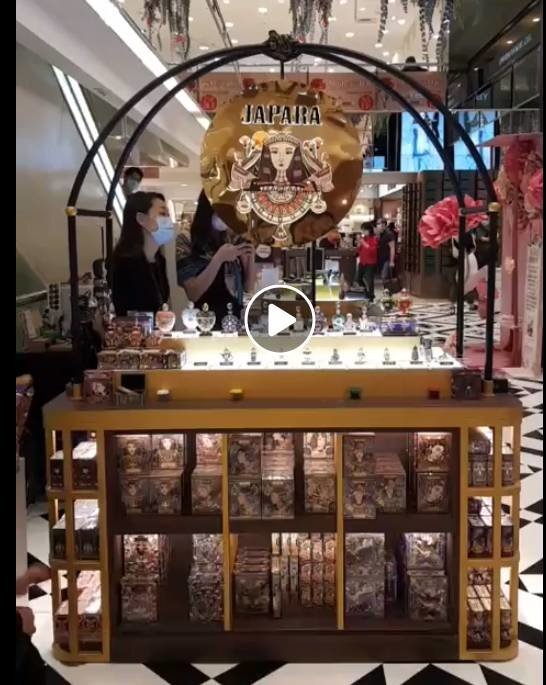 百貨進撤櫃、搬家公司、台北搬家推薦【榮福搬家公司】南港搬家、桃園搬家公司推薦、新北搬家公司推薦、企業搬運服務、搬公司行號、廠房遷移、公司行號搬遷、政府機關搬遷、百貨專櫃遷移、學校單位搬遷、雜貨店搬遷、百貨專櫃道具設備搬運、精緻包裝、搬工、搬家首選,針對顧客都秉持以用心實在專業搬家技巧,搬家實在用心值得您的信賴與選擇。歡迎來電咨詢02-2651-2727,榮福搬家有專員立即為您服務。 百貨進撤櫃、搬家公司、台北搬家推薦【榮福搬家公司】南港搬家、桃園搬家公司推薦、新北搬家公司推薦、企業搬運服務、搬公司行號、廠房遷移、公司行號搬遷、政府機關搬遷、百貨專櫃遷移、學校單位搬遷、雜貨店搬遷、百貨專櫃道具設備搬運、精緻包裝、搬工、搬家首選,針對顧客都秉持以用心實在專業搬家技巧,搬家實在用心值得您的信賴與選擇。歡迎來電咨詢02-2651-2727,榮福搬家有專員立即為您服務。