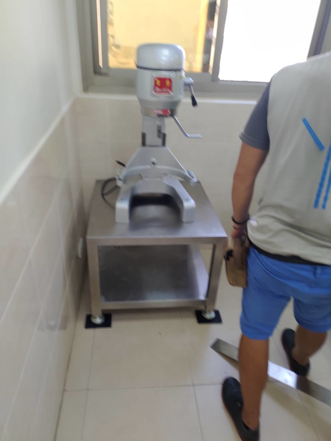搬家公司推薦、新北搬家推薦【榮福搬家公司】南港搬家、桃園搬家公司推薦、台北搬家公司推薦、搬家具、冰箱搬運、基隆搬家、搬公司行號、搬工服務、人力搬運、搬運,大型烤箱,大型冰箱,臥式冰箱,食品冷藏展示櫃針對顧客都秉持以用心實在專業搬家技巧,搬家實在用心值得您的信賴與選擇。歡迎來電咨詢02-2651-2727,榮福搬家有專員立即為您服務。 搬家公司推薦、新北搬家推薦【榮福搬家公司】南港搬家、桃園搬家公司推薦、台北搬家公司推薦、搬家具、冰箱搬運、基隆搬家、搬公司行號、搬工服務、人力搬運、搬運,大型烤箱,大型冰箱,臥式冰箱,食品冷藏展示櫃針對顧客都秉持以用心實在專業搬家技巧,搬家實在用心值得您的信賴與選擇。歡迎來電咨詢02-2651-2727,榮福搬家有專員立即為您服務。