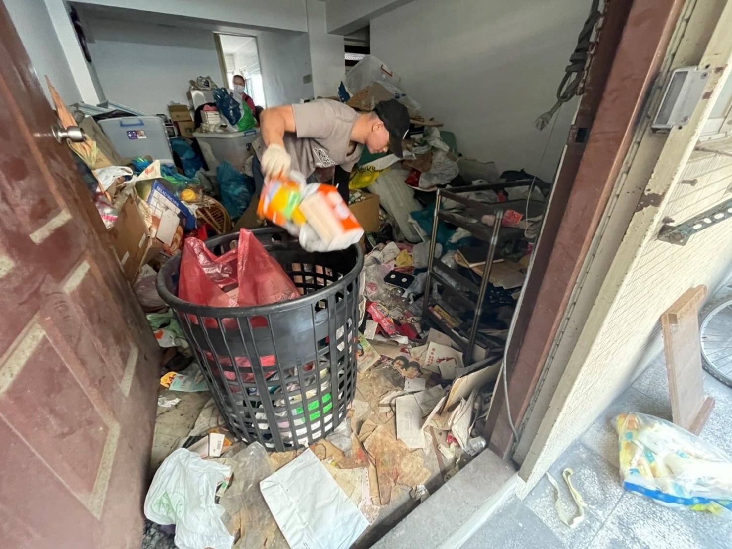新北市垃圾清運、台北市垃圾清運、不要的家具怎麼辦、搬家公司推薦、新北搬家公司推薦【榮福搬家公司】南港搬家、桃園搬家公司推薦、桃園大型垃圾、台北搬家公司推薦、搬垃圾處理、家庭廢棄物清運、廢棄物處理、搬運廢棄物、家具垃圾處理、清運、搬家具、冰箱搬運、基隆搬家、大型家電回收清運、床墊搬運、搬衣櫃、大型家具丟棄、大型家具清運、搬公司行號、家庭垃圾清運公司、清垃圾、廢棄家具處理、廢棄家具清運、垃圾清運費用、搬家車,針對顧客都秉持以用心實在專業搬家技巧,搬家實在用心值得您的信賴與選擇。歡迎來電咨詢02-2651-2727,榮福搬家有專員立即為您服務。 新北市垃圾清運、台北市垃圾清運、不要的家具怎麼辦、搬家公司推薦、新北搬家公司推薦【榮福搬家公司】南港搬家、桃園搬家公司推薦、桃園大型垃圾、台北搬家公司推薦、搬垃圾處理、家庭廢棄物清運、廢棄物處理、搬運廢棄物、家具垃圾處理、清運、搬家具、冰箱搬運、基隆搬家、大型家電回收清運、床墊搬運、搬衣櫃、大型家具丟棄、大型家具清運、搬公司行號、家庭垃圾清運公司、清垃圾、廢棄家具處理、廢棄家具清運、垃圾清運費用、搬家車,針對顧客都秉持以用心實在專業搬家技巧,搬家實在用心值得您的信賴與選擇。歡迎來電咨詢02-2651-2727,榮福搬家有專員立即為您服務。