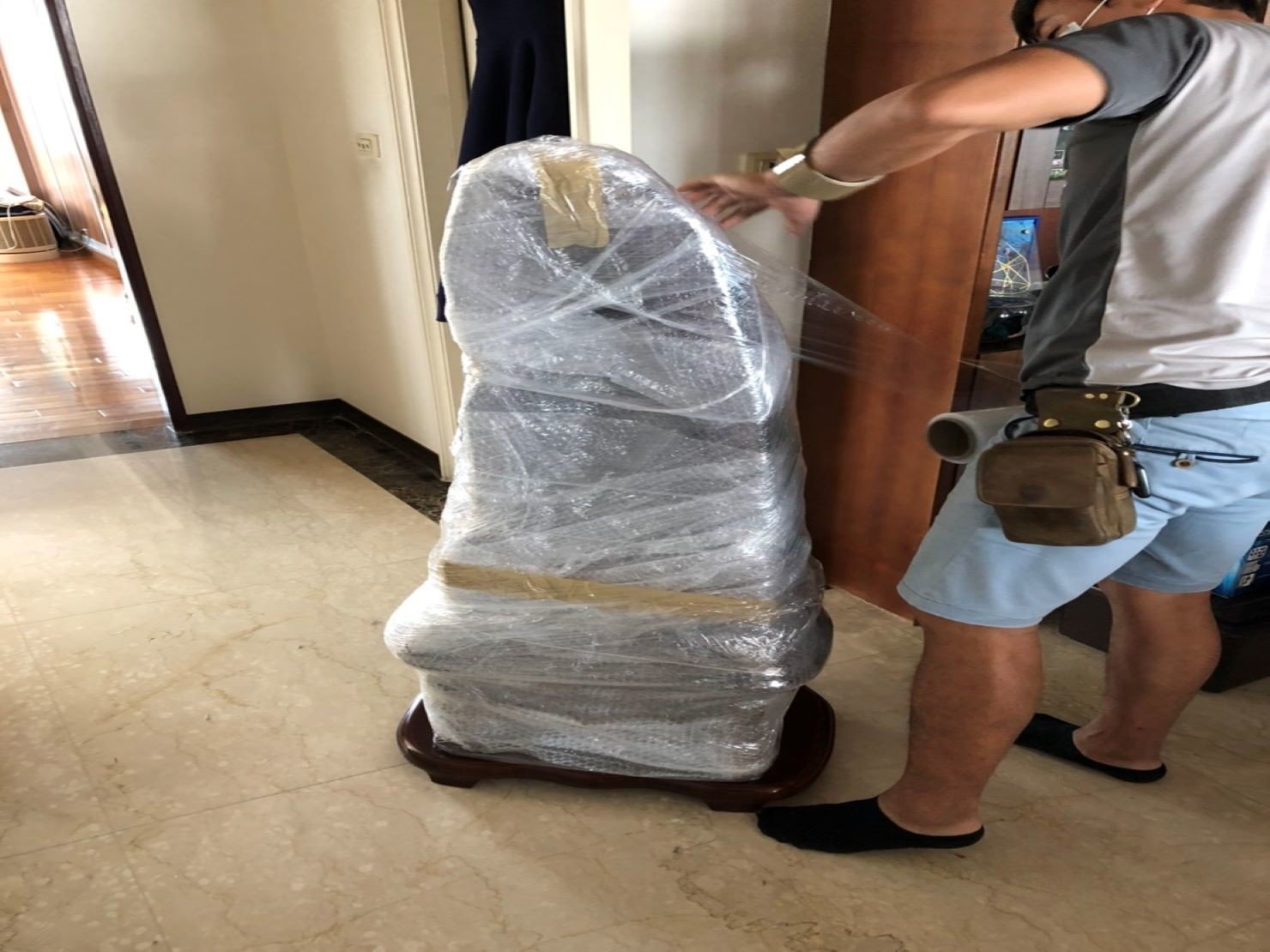 搬家公司推薦【榮福搬家】台北搬家、新北搬家、給您最有品質、最安全的搬運服務 搬家公司推薦【榮福搬家】台北搬家、新北搬家、給您最有品質、最安全的搬運服務