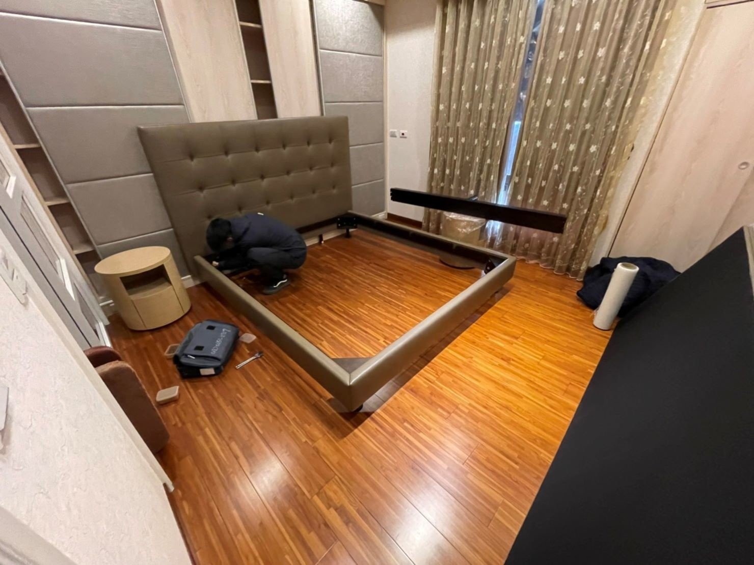 八仙床拆裝搬運、搬家公司推薦、新北搬家公司推薦【榮福搬家公司】口碑第一、搬家首選、南港搬家、桃園搬家公司推薦、台北搬家公司推薦、搬家具、冰箱搬運、基隆搬家、搬家電、床墊搬運、床架拆裝服務、系統式家具拆裝、家庭搬家、搬鋼琴、搬工計時、搬工服務、人力搬運、搬運、跨縣市搬家、同棟不同樓層搬運家具、同社區不同棟家具搬運、單件家具運送,針對顧客都秉持以用心實在專業搬家技巧,搬家實在用心值得您的信賴與選擇。歡迎來電咨詢02-2651-2727,榮福搬家有專員立即為您服務。系統式家具拆裝找專業的榮福搬家就對了。 八仙床拆裝搬運、搬家公司推薦、新北搬家公司推薦【榮福搬家公司】口碑第一、搬家首選、南港搬家、桃園搬家公司推薦、台北搬家公司推薦、搬家具、冰箱搬運、基隆搬家、搬家電、床墊搬運、床架拆裝服務、系統式家具拆裝、家庭搬家、搬鋼琴、搬工計時、搬工服務、人力搬運、搬運、跨縣市搬家、同棟不同樓層搬運家具、同社區不同棟家具搬運、單件家具運送,針對顧客都秉持以用心實在專業搬家技巧,搬家實在用心值得您的信賴與選擇。歡迎來電咨詢02-2651-2727,榮福搬家有專員立即為您服務。系統式家具拆裝找專業的榮福搬家就對了。
