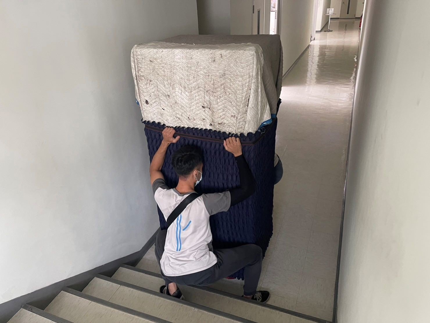 台北搬實驗室生醫設備∣南港搬實驗室生醫設備∣新北搬實驗室生醫設備∣雙北搬實驗室生醫設備∣汐止搬實驗室生醫設備∣中永和搬實驗室生醫設備∣板橋搬實驗室生醫設備∣五股搬實驗室生醫設備∣基隆搬實驗室生醫設備∣桃園搬實驗室生醫設備∣新竹搬實驗室生醫設備∣【榮福搬家】屬專業搬家細膩運唯一首選,累積20年各式各樣特殊儀器設備的搬運經驗,專業敏捷快速完成您的各項搬運任務。針對顧客都秉持以用心實在專業搬家技巧,搬家實在用心值得您的信賴與選擇。歡迎來電咨詢02-2651-2727,榮福搬家有專員立即為您服務。 台北搬實驗室生醫設備∣南港搬實驗室生醫設備∣新北搬實驗室生醫設備∣雙北搬實驗室生醫設備∣汐止搬實驗室生醫設備∣中永和搬實驗室生醫設備∣板橋搬實驗室生醫設備∣五股搬實驗室生醫設備∣基隆搬實驗室生醫設備∣桃園搬實驗室生醫設備∣新竹搬實驗室生醫設備∣【榮福搬家】屬專業搬家細膩運唯一首選,累積20年各式各樣特殊儀器設備的搬運經驗,專業敏捷快速完成您的各項搬運任務。針對顧客都秉持以用心實在專業搬家技巧,搬家實在用心值得您的信賴與選擇。歡迎來電咨詢02-2651-2727,榮福搬家有專員立即為您服務。