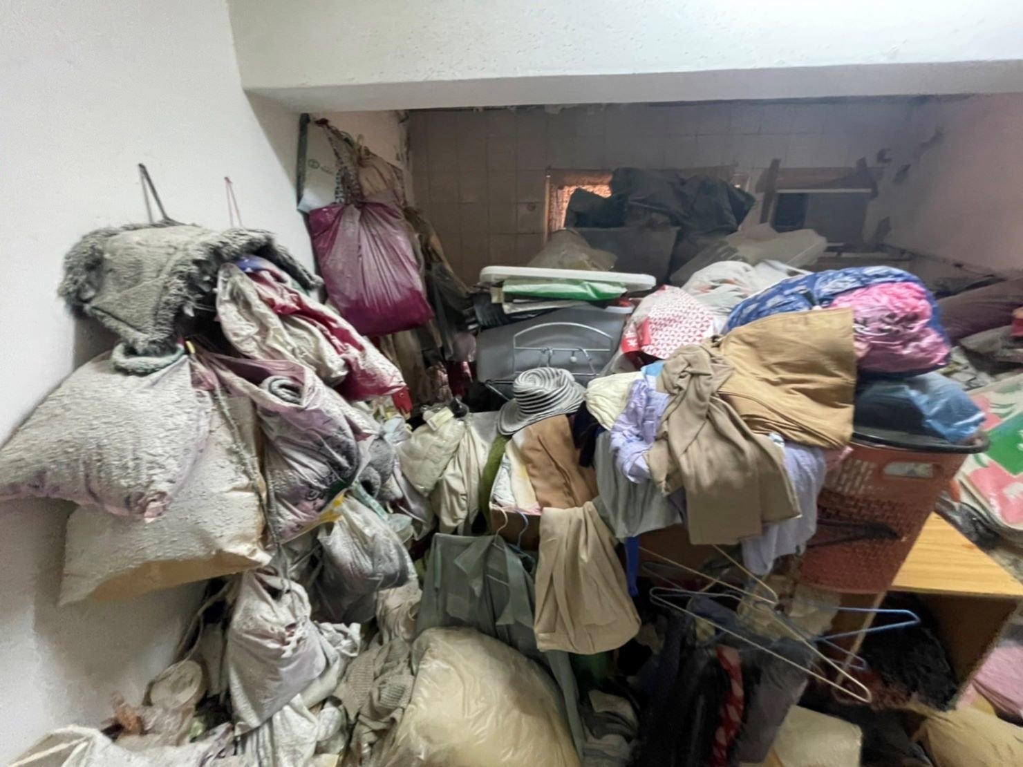 新北市垃圾清運、台北垃圾清運、不要的家具怎麼辦、搬家公司推薦、新北搬家推薦【榮福搬家公司】南港搬家、桃園搬家公司推薦、桃園大型垃圾、台北搬家公司推薦、租屋族、套房、雅房、房東、房東最愛、搬垃圾處理、家庭廢棄物清運、廢棄物處理、搬運廢棄物、家具垃圾處理、清運、搬家具、冰箱搬運、基隆搬家、大型家電回收清運、床墊搬運、搬衣櫃、大型家具丟棄、搬公司行號、家庭垃圾清運公司、清垃圾、廢棄家具處理、廢棄家具清運、搬家車,針對顧客都秉持以用心實在專業搬家技巧,搬家實在用心值得您的信賴與選擇。歡迎來電咨詢02-2651-2727,榮福搬家有專員立即為您服務。 新北市垃圾清運、台北垃圾清運、不要的家具怎麼辦、搬家公司推薦、新北搬家推薦【榮福搬家公司】南港搬家、桃園搬家公司推薦、桃園大型垃圾、台北搬家公司推薦、租屋族、套房、雅房、房東、房東最愛、搬垃圾處理、家庭廢棄物清運、廢棄物處理、搬運廢棄物、家具垃圾處理、清運、搬家具、冰箱搬運、基隆搬家、大型家電回收清運、床墊搬運、搬衣櫃、大型家具丟棄、搬公司行號、家庭垃圾清運公司、清垃圾、廢棄家具處理、廢棄家具清運、搬家車,針對顧客都秉持以用心實在專業搬家技巧,搬家實在用心值得您的信賴與選擇。歡迎來電咨詢02-2651-2727,榮福搬家有專員立即為您服務。