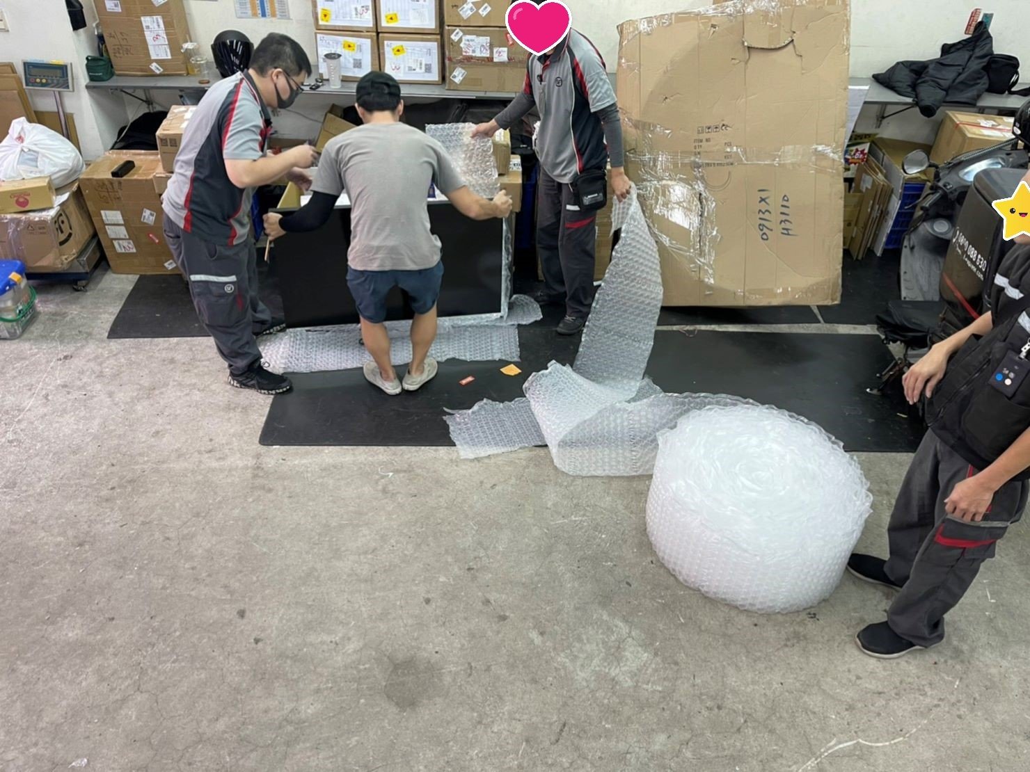 搬家公司推薦、台北搬家推薦【榮福搬家公司】南港搬家、電視牆拆裝、拆玻璃、桃園搬家公司推薦、新北搬家公司推薦、企業搬運服務、搬公司行號、廠房遷移、公司行號搬遷、政府機關搬遷、百貨專櫃遷移、學校單位搬遷、精緻包裝、家庭搬家、搬家具、家電搬運、搬電視、搬工、拆裝工具組,針對顧客都秉持以用心實在專業搬家技巧,搬家實在用心值得您的信賴與選擇。歡迎來電咨詢02-2651-2727,榮福搬家有專員立即為您服務。專業拆裝技能、系統式家具拆裝找專業的榮福搬家就對了。 搬家公司推薦、台北搬家推薦【榮福搬家公司】南港搬家、電視牆拆裝、拆玻璃、桃園搬家公司推薦、新北搬家公司推薦、企業搬運服務、搬公司行號、廠房遷移、公司行號搬遷、政府機關搬遷、百貨專櫃遷移、學校單位搬遷、精緻包裝、家庭搬家、搬家具、家電搬運、搬電視、搬工、拆裝工具組,針對顧客都秉持以用心實在專業搬家技巧,搬家實在用心值得您的信賴與選擇。歡迎來電咨詢02-2651-2727,榮福搬家有專員立即為您服務。專業拆裝技能、系統式家具拆裝找專業的榮福搬家就對了。