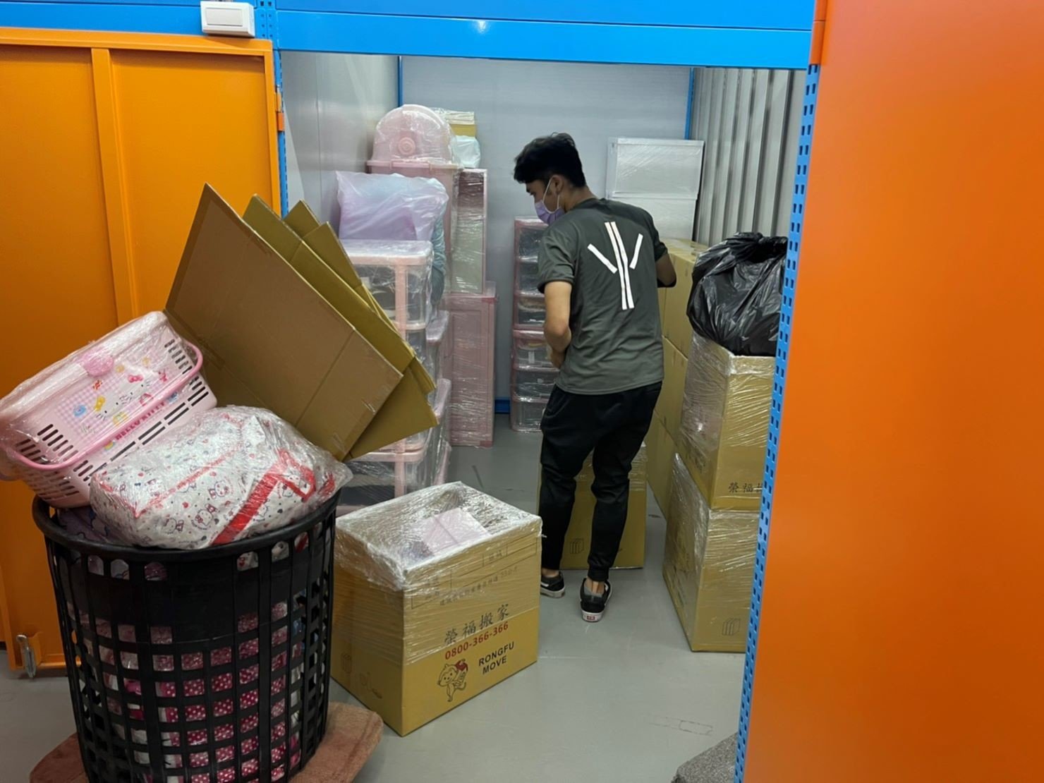 搬家公司推薦、新北搬家推薦【榮福搬家公司】南港搬家、桃園搬家公司推薦、台北搬家公司推薦、搬家具、冰箱搬運、基隆搬家、搬公司行號、搬工服務、人力搬運、搬運,倉儲搬家,倉儲搬運,針對顧客都秉持以用心實在專業搬家技巧,搬家實在用心值得您的信賴與選擇。歡迎來電咨詢02-2651-2727,榮福搬家有專員立即為您服務。 搬家公司推薦、新北搬家推薦【榮福搬家公司】南港搬家、桃園搬家公司推薦、台北搬家公司推薦、搬家具、冰箱搬運、基隆搬家、搬公司行號、搬工服務、人力搬運、搬運,倉儲搬家,倉儲搬運,針對顧客都秉持以用心實在專業搬家技巧,搬家實在用心值得您的信賴與選擇。歡迎來電咨詢02-2651-2727,榮福搬家有專員立即為您服務。