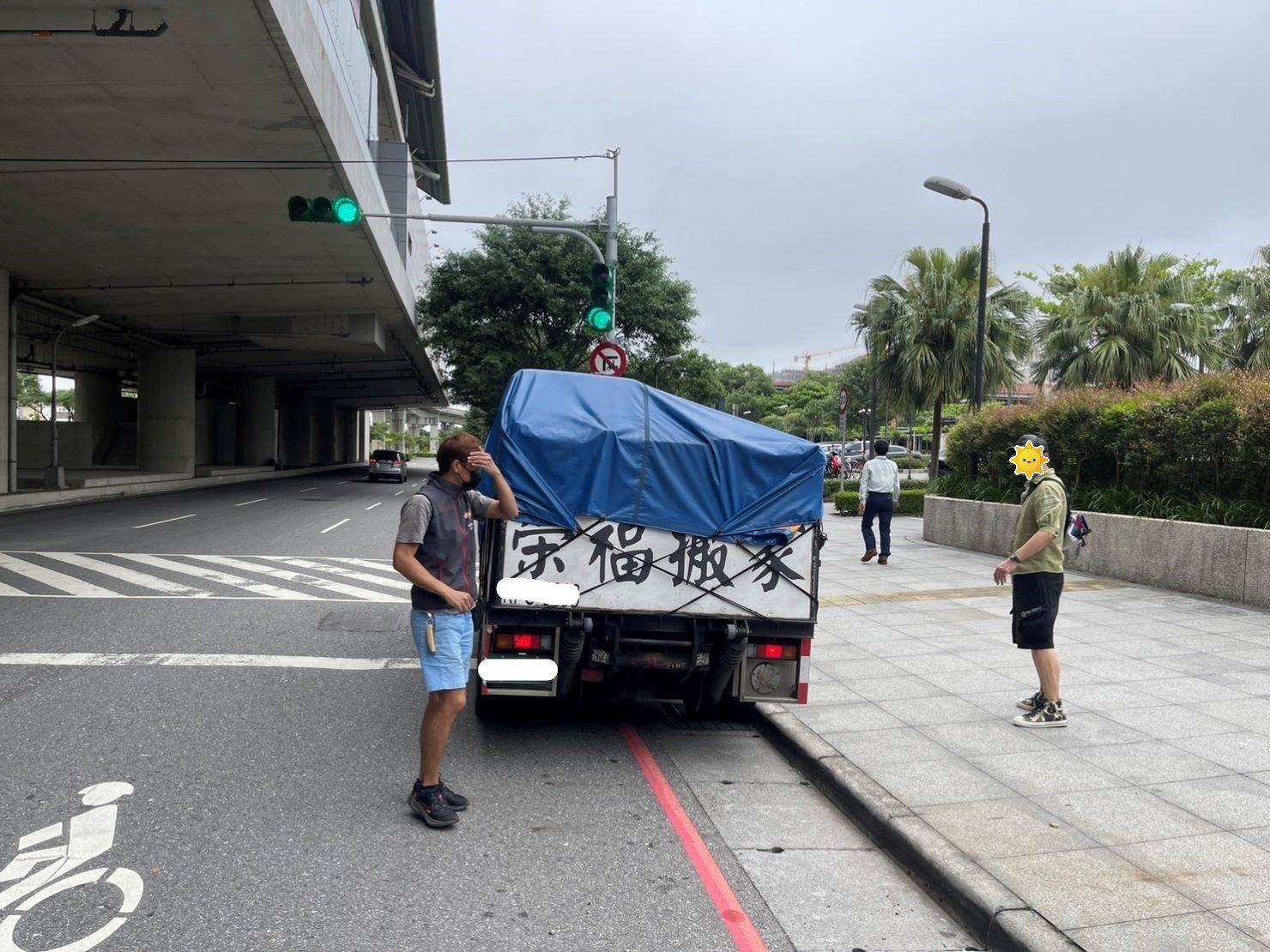 廠房遷移、搬重物【榮福搬家公司】公司行號搬遷、搬玻璃、搬石椅、搬石頭桌、搬披薩窯、精搬金庫、搬保險櫃、精搬魚缸、精搬鋼琴、搬醫療床、大型健身器材搬運、大型廚具設備搬運、各式各樣機台搬運、跨縣市搬家、搬工計時、人力搬運、搬運、搬床墊、營業用冰箱搬運、大型家具運送、重物搬運首選、吊掛搬運、吊家具搬運、特殊重物搬運、專搬重物、重物搬運器、手動油壓拖板車、新北搬家推薦、搬家公司、基隆搬家、南港搬家、桃園搬家公司、台北搬家公司推薦:大台北搬家,精緻包裝搬運「細膩包裝、專業搬運、用心服務、以客為尊」是榮福搬家公司的宗旨與精神。歡迎立即來電02-2651-2727專人服務。 廠房遷移、搬重物【榮福搬家公司】公司行號搬遷、搬玻璃、搬石椅、搬石頭桌、搬披薩窯、精搬金庫、搬保險櫃、精搬魚缸、精搬鋼琴、搬醫療床、大型健身器材搬運、大型廚具設備搬運、各式各樣機台搬運、跨縣市搬家、搬工計時、人力搬運、搬運、搬床墊、營業用冰箱搬運、大型家具運送、重物搬運首選、吊掛搬運、吊家具搬運、特殊重物搬運、專搬重物、重物搬運器、手動油壓拖板車、新北搬家推薦、搬家公司、基隆搬家、南港搬家、桃園搬家公司、台北搬家公司推薦:大台北搬家,精緻包裝搬運「細膩包裝、專業搬運、用心服務、以客為尊」是榮福搬家公司的宗旨與精神。歡迎立即來電02-2651-2727專人服務。