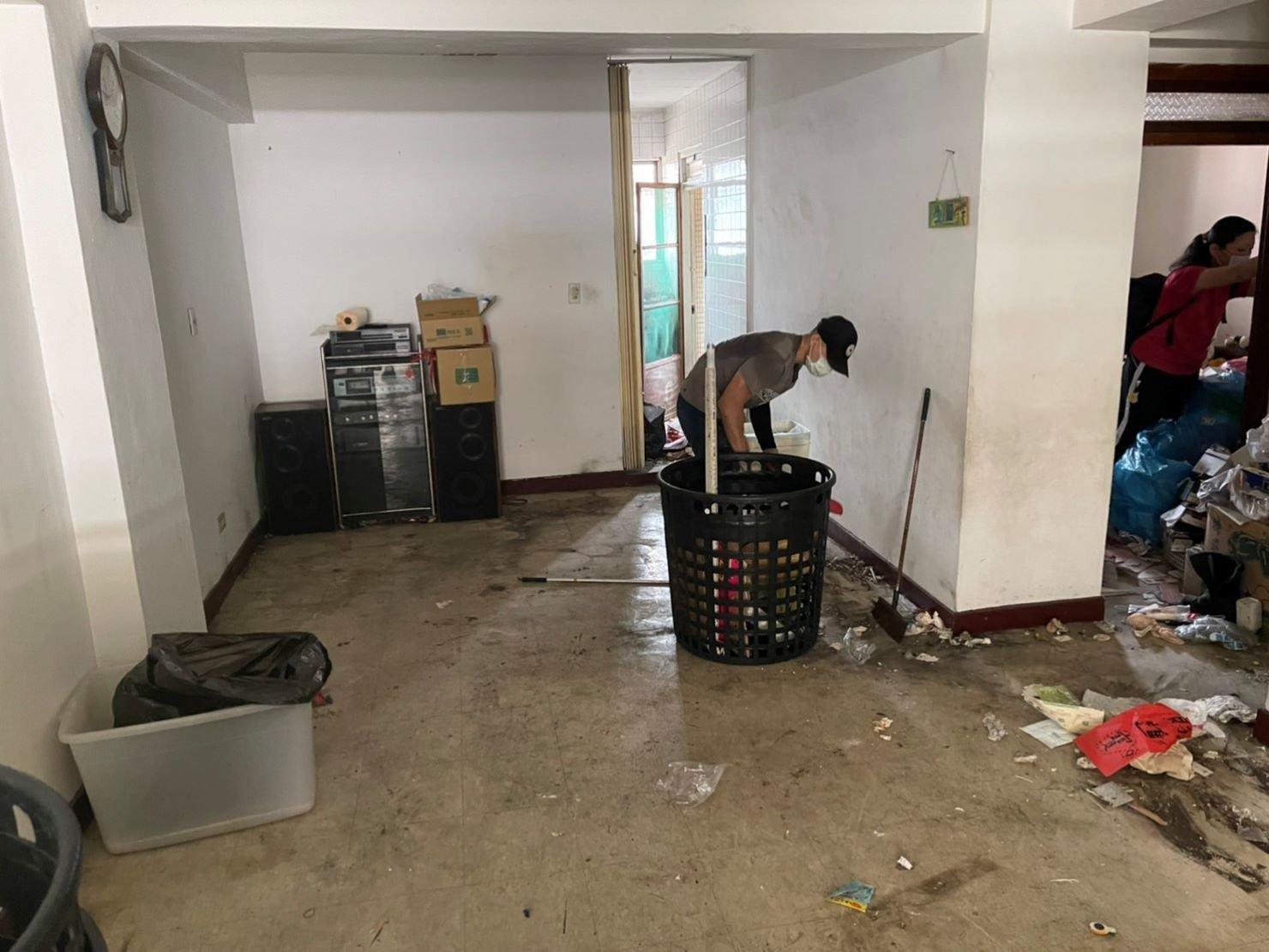新北市垃圾清運、台北市垃圾清運、不要的家具怎麼辦、搬家公司推薦、新北搬家公司推薦【榮福搬家公司】南港搬家、桃園搬家公司推薦、桃園大型垃圾、台北搬家公司推薦、搬垃圾處理、家庭廢棄物清運、廢棄物處理、搬運廢棄物、家具垃圾處理、清運、搬家具、冰箱搬運、基隆搬家、大型家電回收清運、床墊搬運、搬衣櫃、大型家具丟棄、大型家具清運、搬公司行號、家庭垃圾清運公司、清垃圾、廢棄家具處理、廢棄家具清運、垃圾清運費用、搬家車,針對顧客都秉持以用心實在專業搬家技巧,搬家實在用心值得您的信賴與選擇。歡迎來電咨詢02-2651-2727,榮福搬家有專員立即為您服務。 新北市垃圾清運、台北市垃圾清運、不要的家具怎麼辦、搬家公司推薦、新北搬家公司推薦【榮福搬家公司】南港搬家、桃園搬家公司推薦、桃園大型垃圾、台北搬家公司推薦、搬垃圾處理、家庭廢棄物清運、廢棄物處理、搬運廢棄物、家具垃圾處理、清運、搬家具、冰箱搬運、基隆搬家、大型家電回收清運、床墊搬運、搬衣櫃、大型家具丟棄、大型家具清運、搬公司行號、家庭垃圾清運公司、清垃圾、廢棄家具處理、廢棄家具清運、垃圾清運費用、搬家車,針對顧客都秉持以用心實在專業搬家技巧,搬家實在用心值得您的信賴與選擇。歡迎來電咨詢02-2651-2727,榮福搬家有專員立即為您服務。